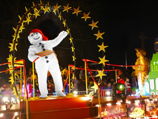 cities with biggest mardi gras celebrations