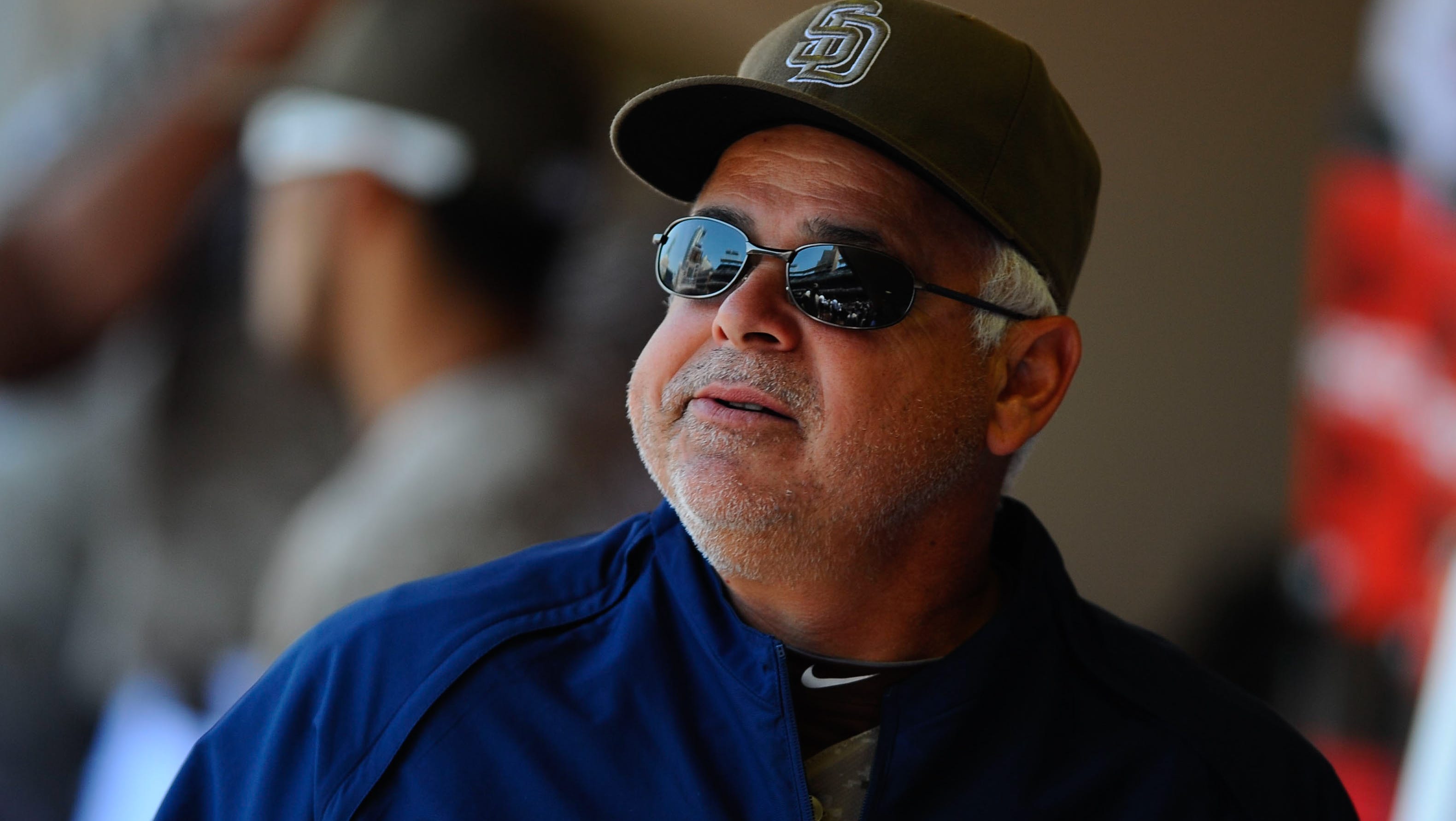 Rick Renteria becomes Cubs new manager