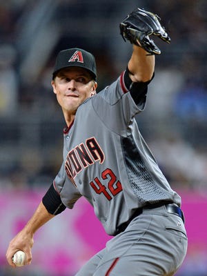 April 15, 2016; San Diego; Arizona Diamondbacks starting pitcher Zack Greinke pitches during the first inning against the San Diego Padres at Petco Park.