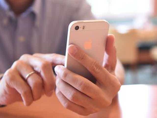 here s what our hands might look like if they evolve for cellphone use here s what our hands might look like