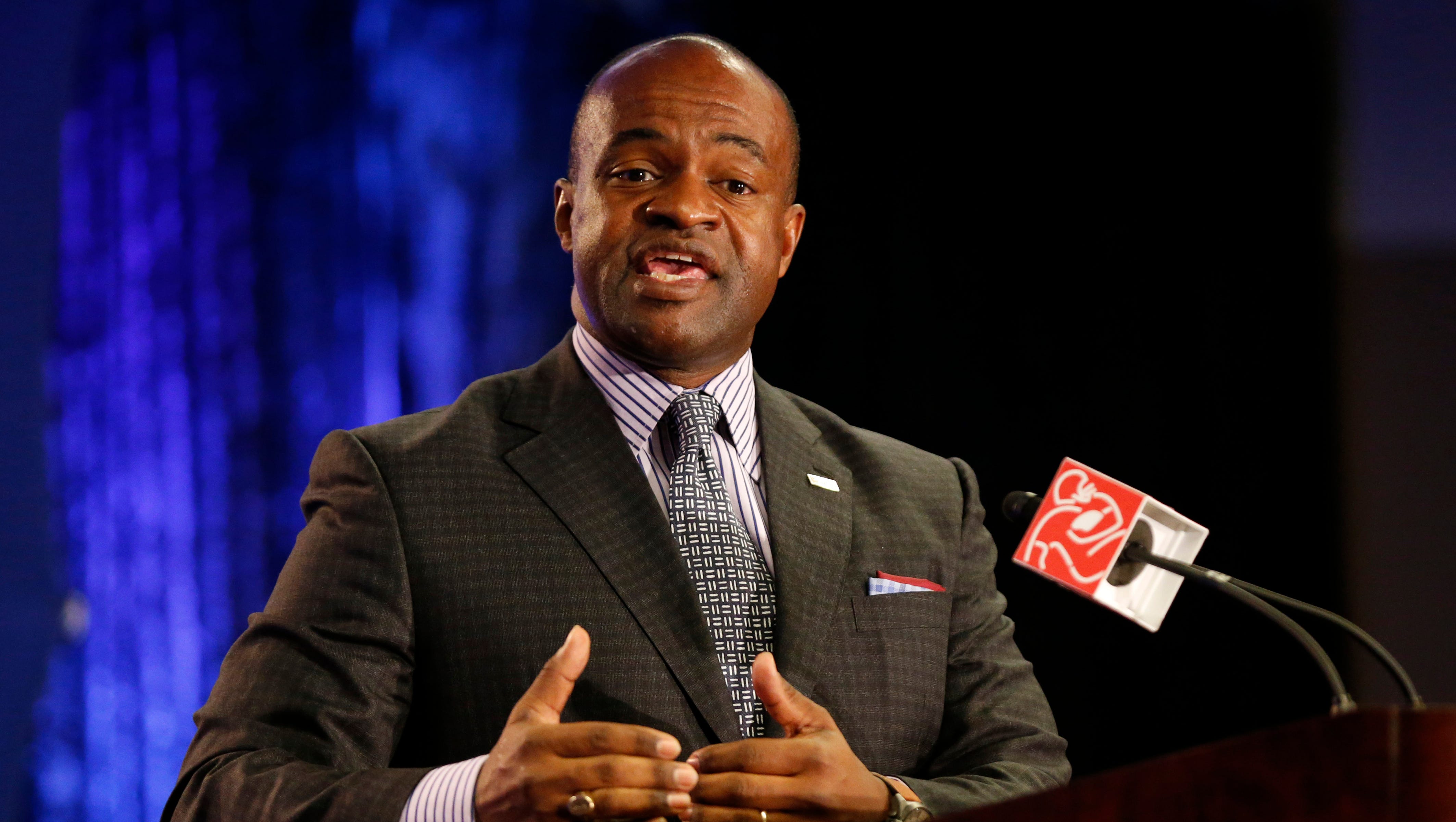 Nflpa Head Demaurice Smith Nfl Lockout Or Strike Very Likely In 2021