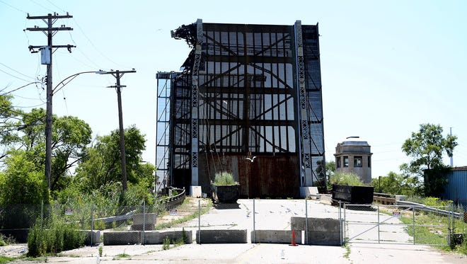 The drawbridge on West Jefferson Avenue between Detroit and River Rouge has been closed since May 2013.
