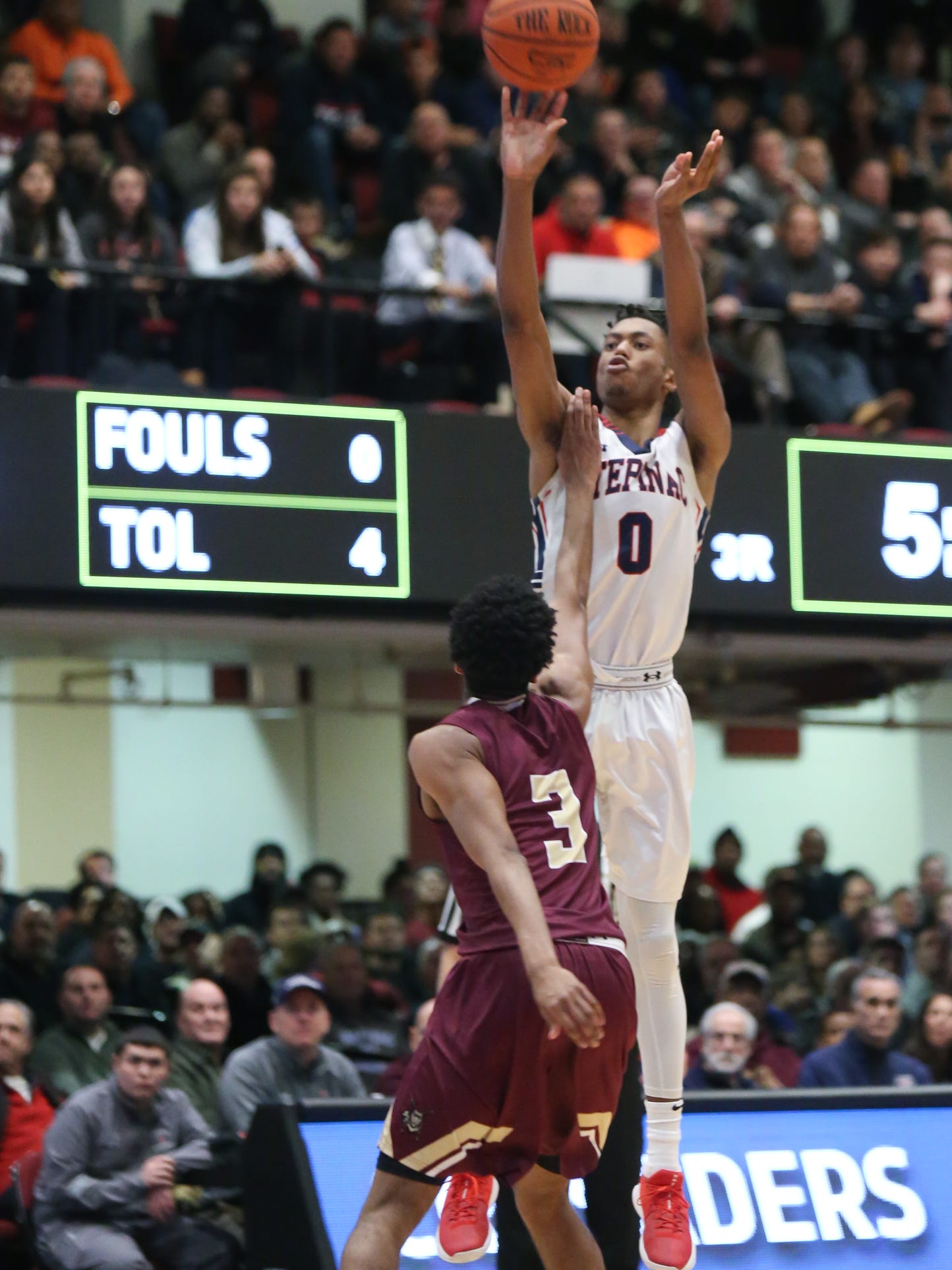 Boys Bb Stepinac Outlasts Iona Prep In 2ot County Center Classic