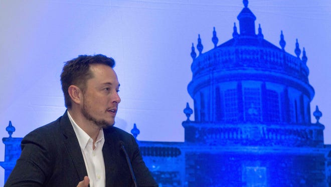 Tesla Motors CEO Elon Musk speaks in Guadalajara, Mexico, on Sept. 27, 2016.