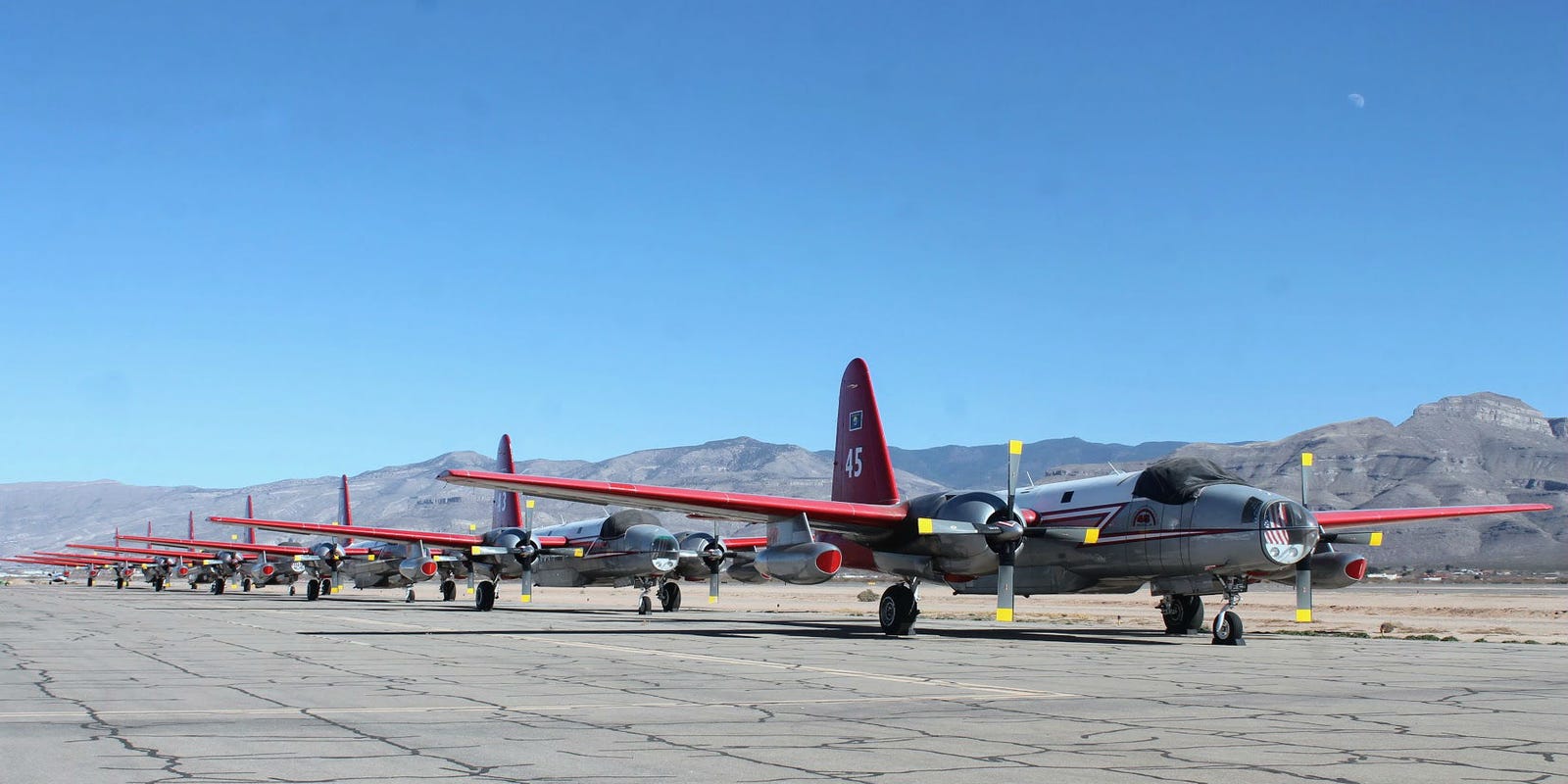AlamogordoWhite Sands Regional Airport looks up to the skies