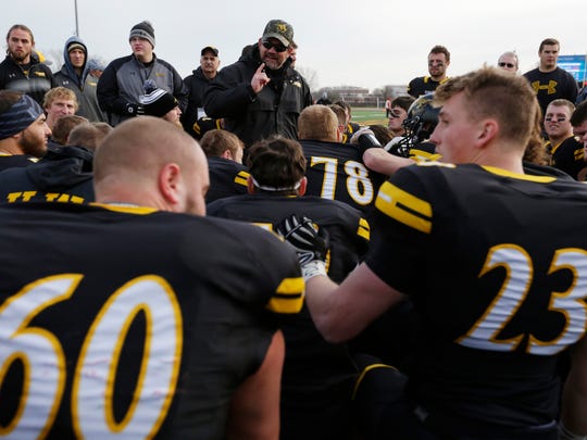 Ncaa Ruling Vacates 2016 Mary Hardin Baylor Title Over Uw Oshkosh