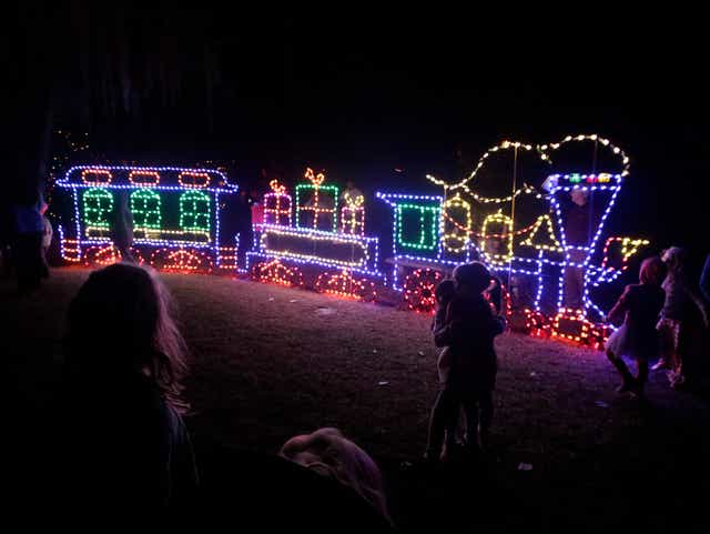 How Long Do Dorothy B Oven Park Christmas Lights 2022 Last Dorothy B. Oven Hosts Christmas Spirit