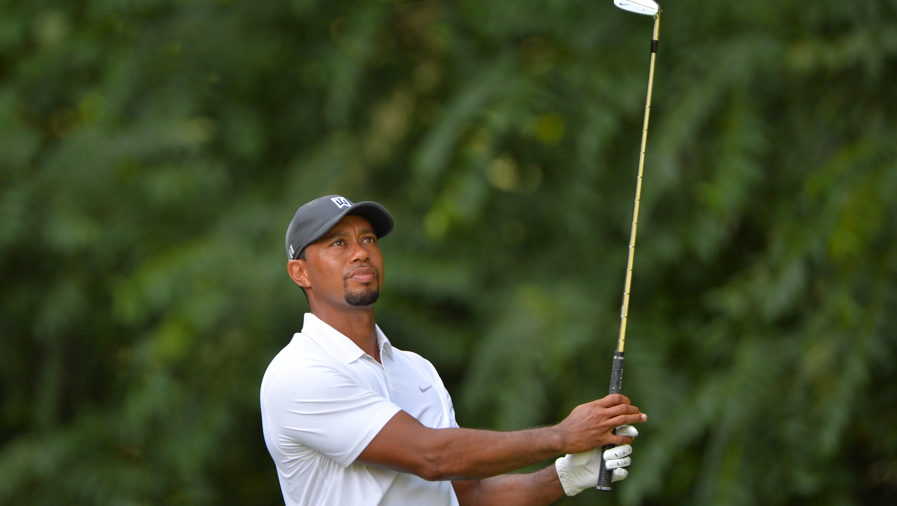 Tiger Woods misses cut at Quicken Loans National