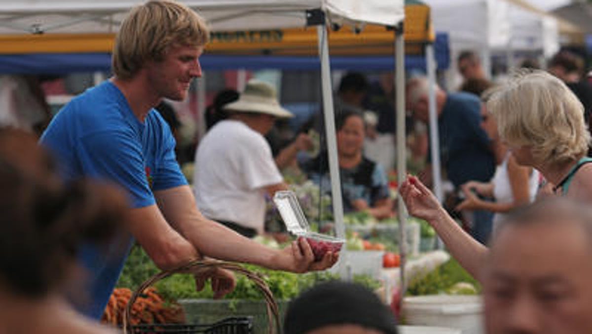 Here S What S In Season At The Farmers Market
