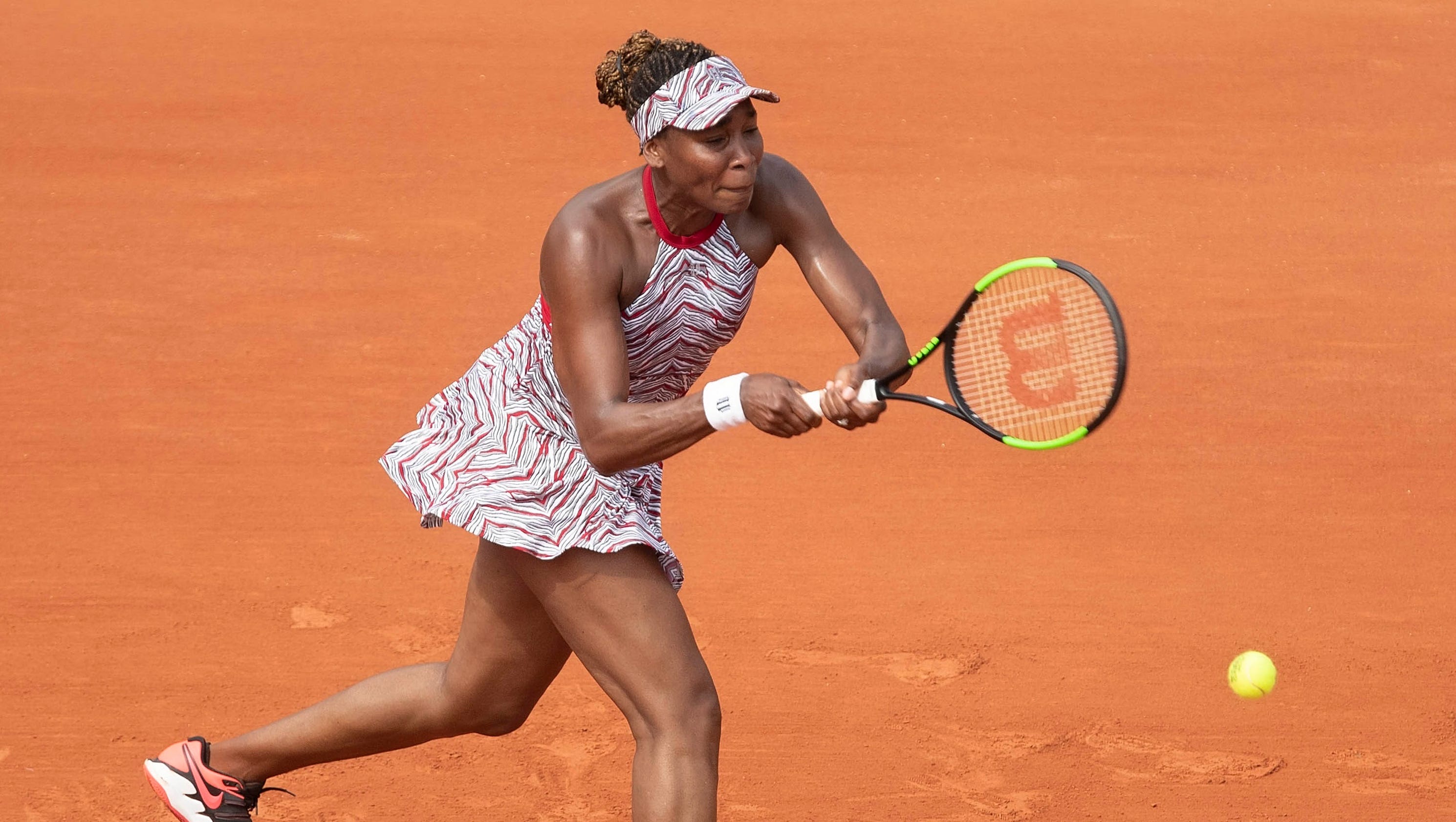 Sloane Stephens, Grigor Dimitrov advance at French Open; Venus Williams out3200 x 1680