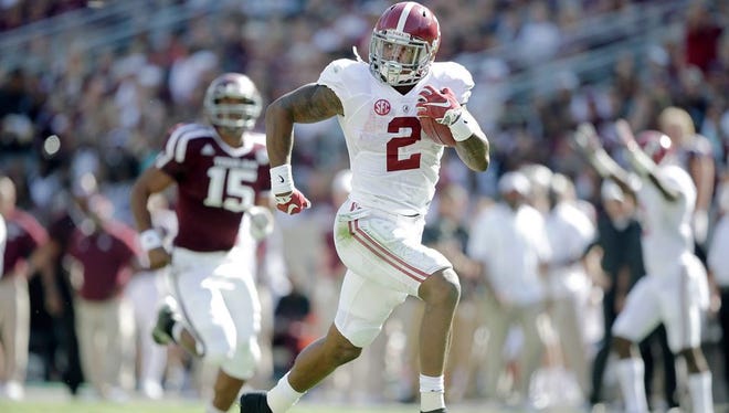 Alabama running back Derrick Henry has scored a touchdown in 12 consecutive games.