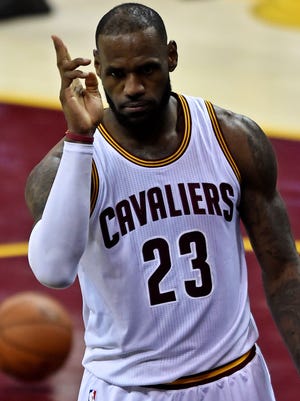 Lebron James I D Take Magic Johnson Michael Jordan As 3 On 3 Mates