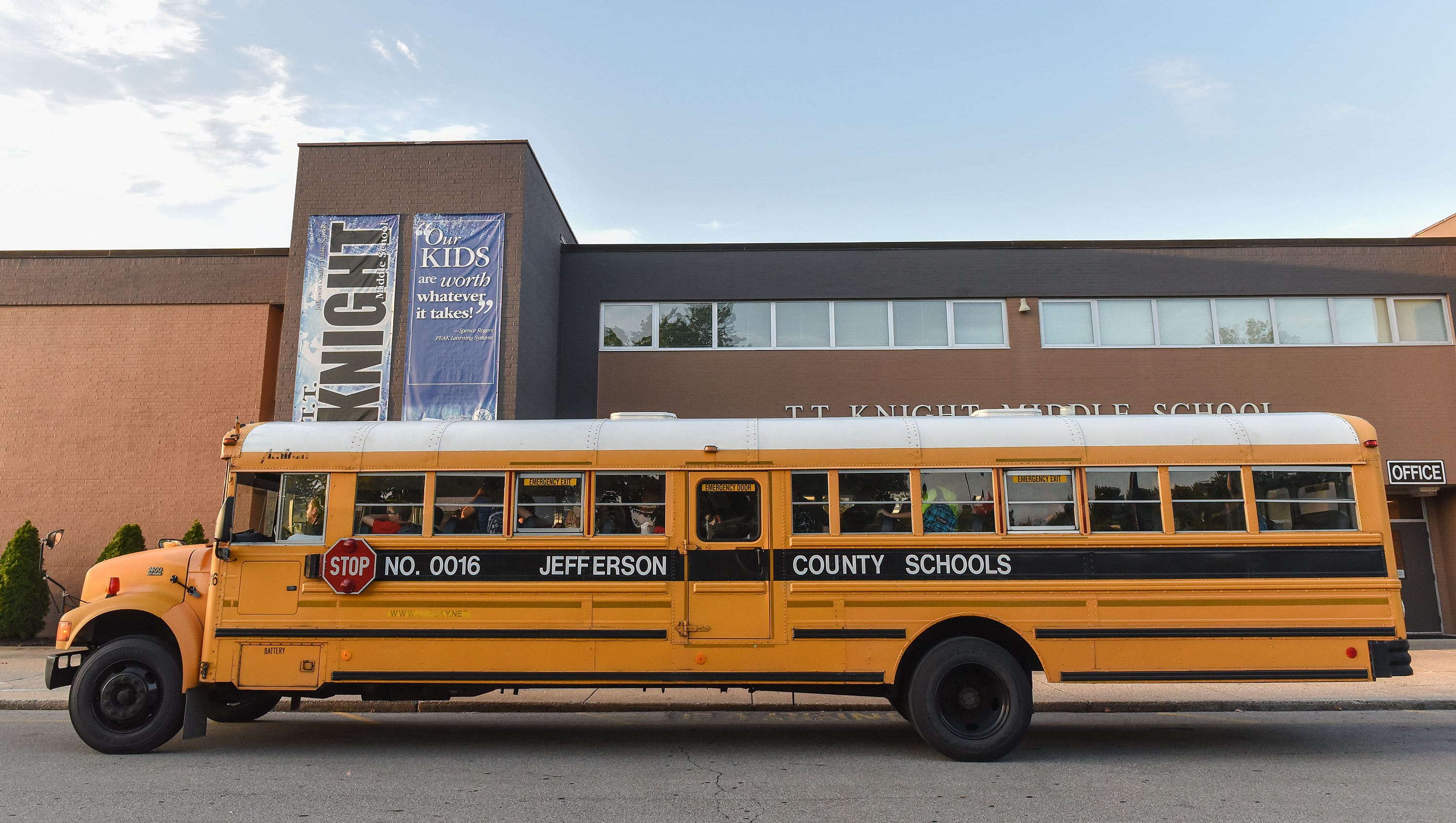 jcps-teachers-at-knight-middle-call-in-sick-to-protest-hiring-choice