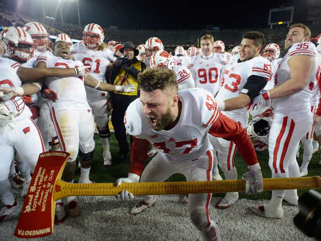 Wisconsin Football Badgers Remain At No 5 In Rankings But Focus