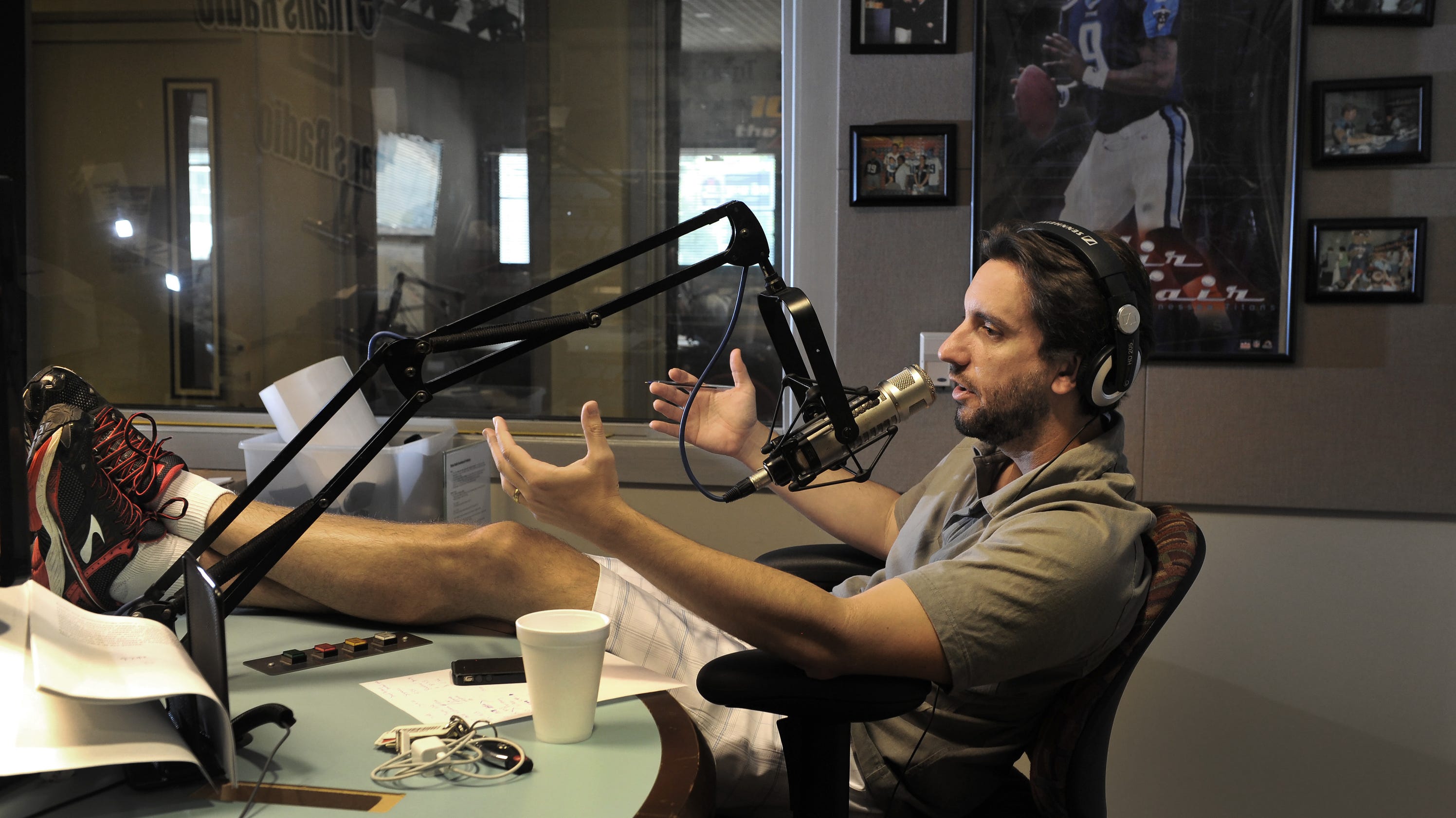 Clay Travis goes from couch crasher to sports media celeb