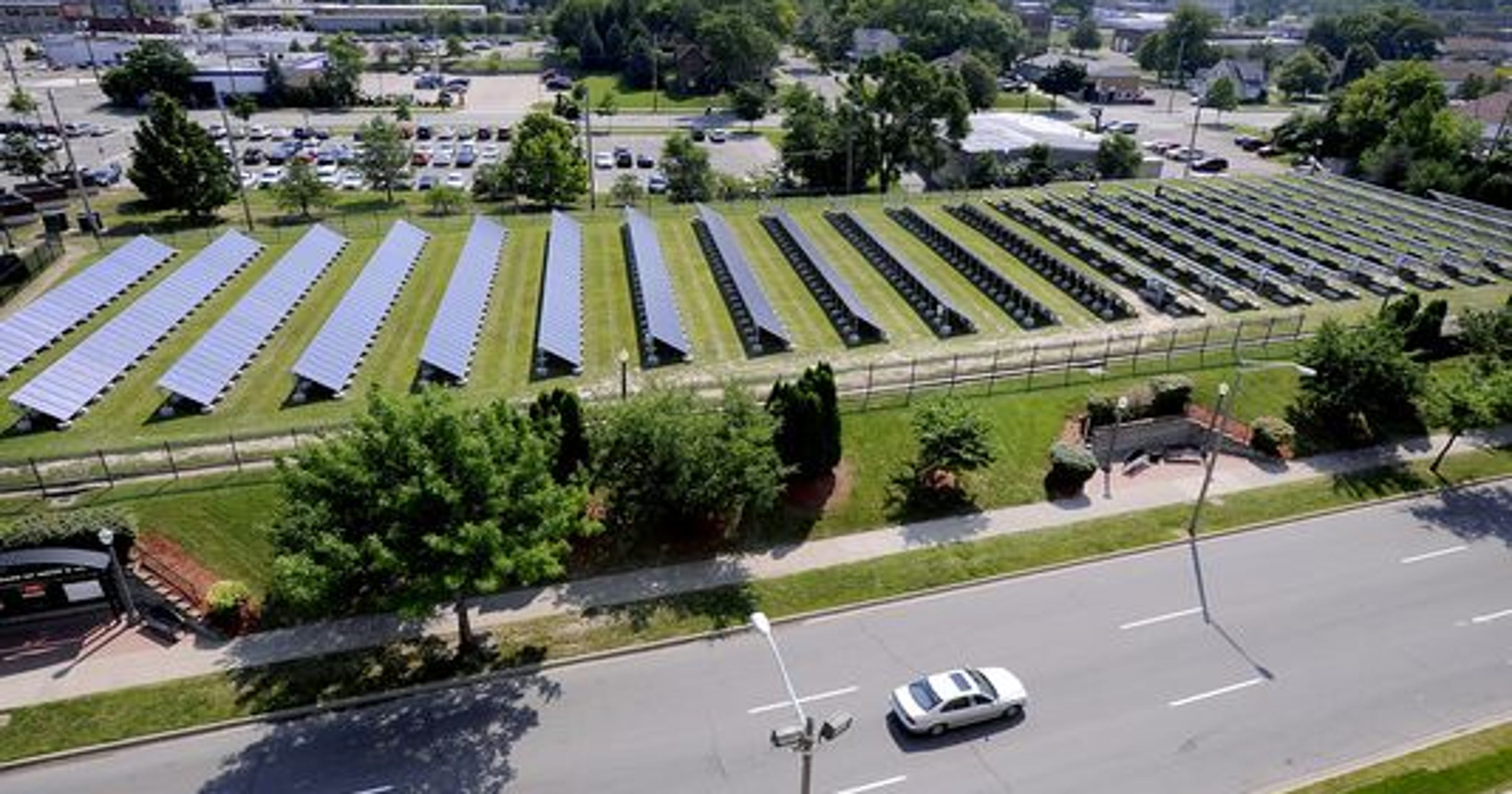 lansing-board-of-water-light-to-build-largest-solar-array-in-state