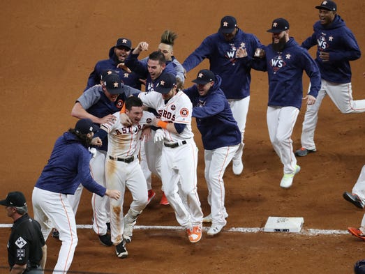 Game 5 at Minute Maid Park: Houston Astros third baseman