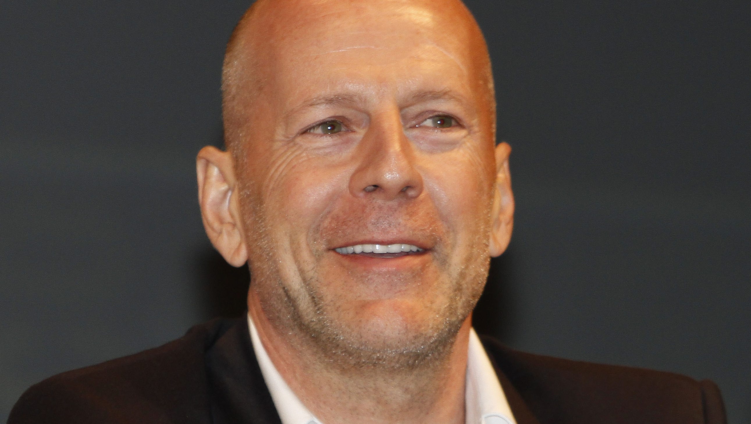 Bruce Willis Returns To Cincinnati To Film New Action Movie Bruce willis was not filming saturday, according to a member from the film's crew, but that did not deter the excitement of the people gathered to watch usmani said she is a bruce willis fan but will probably see the movie just because it was filmed in cincinnati. bruce willis returns to cincinnati to