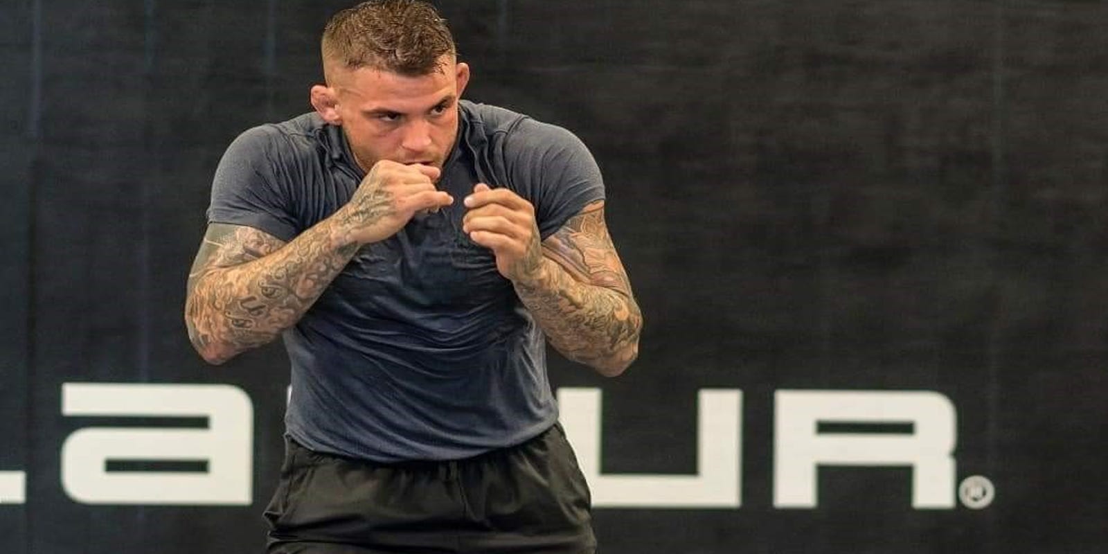 Ufc Fighter Dustin Poirier Gives Back To Homeless In Lafayette