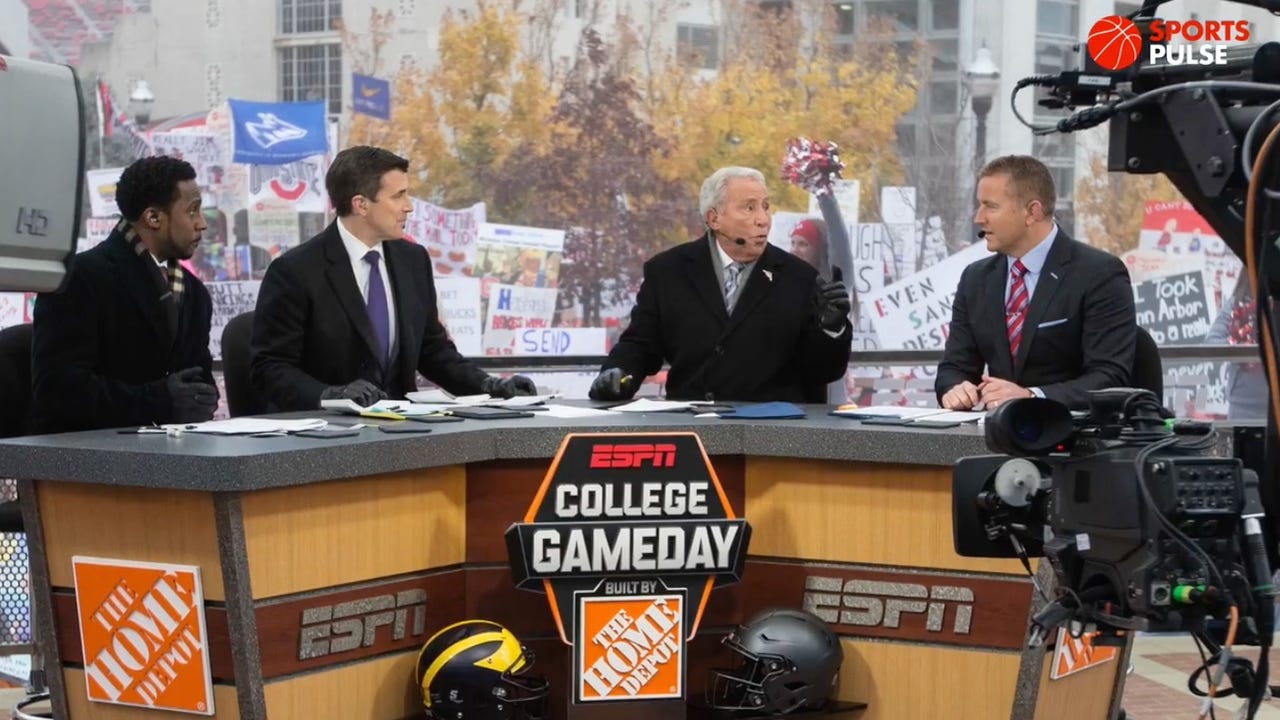 How ESPN�s College GameDay became a Saturday staple