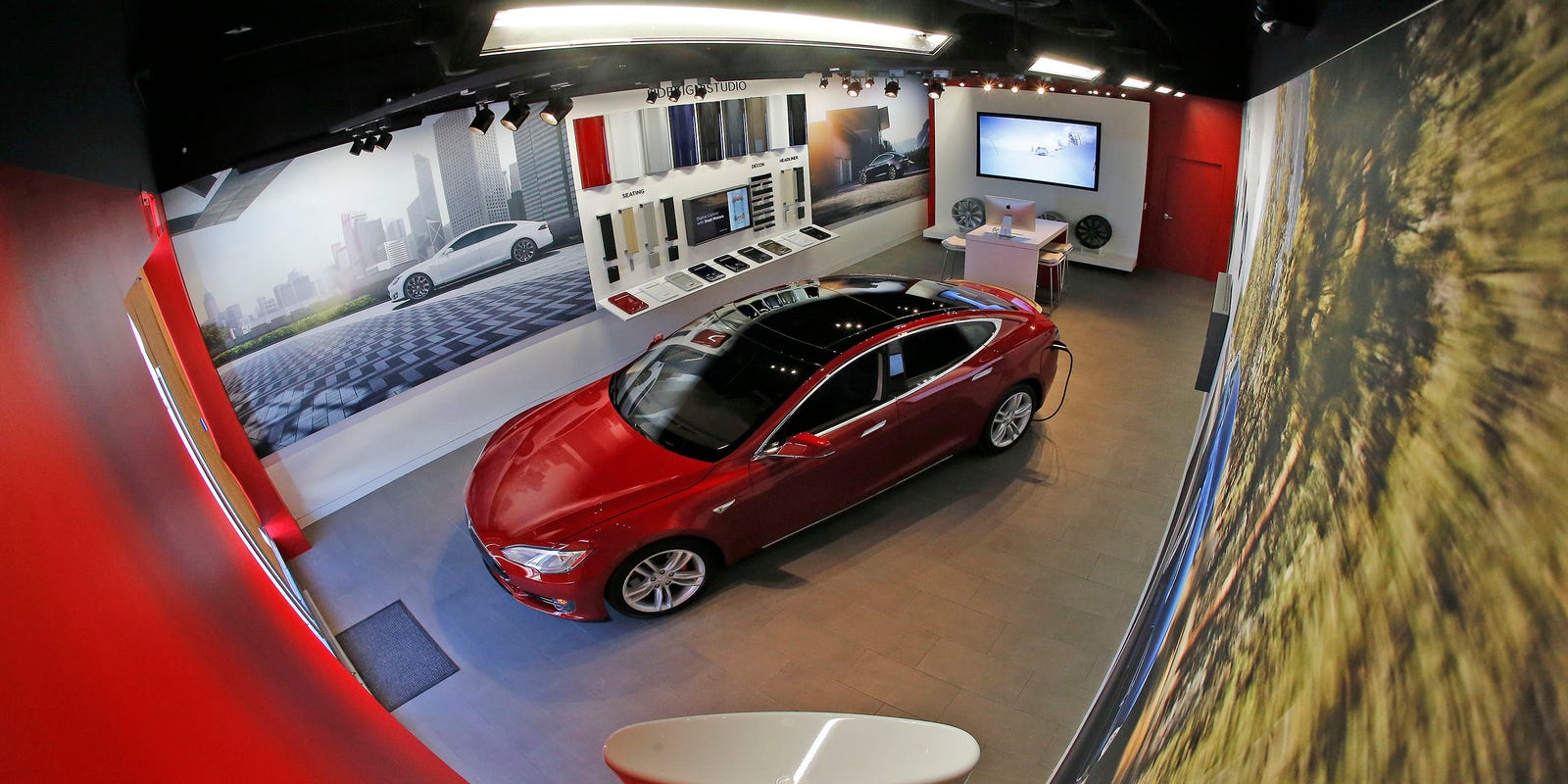 Tesla Cant Sell In Michigan But It Just Opened A Gallery
