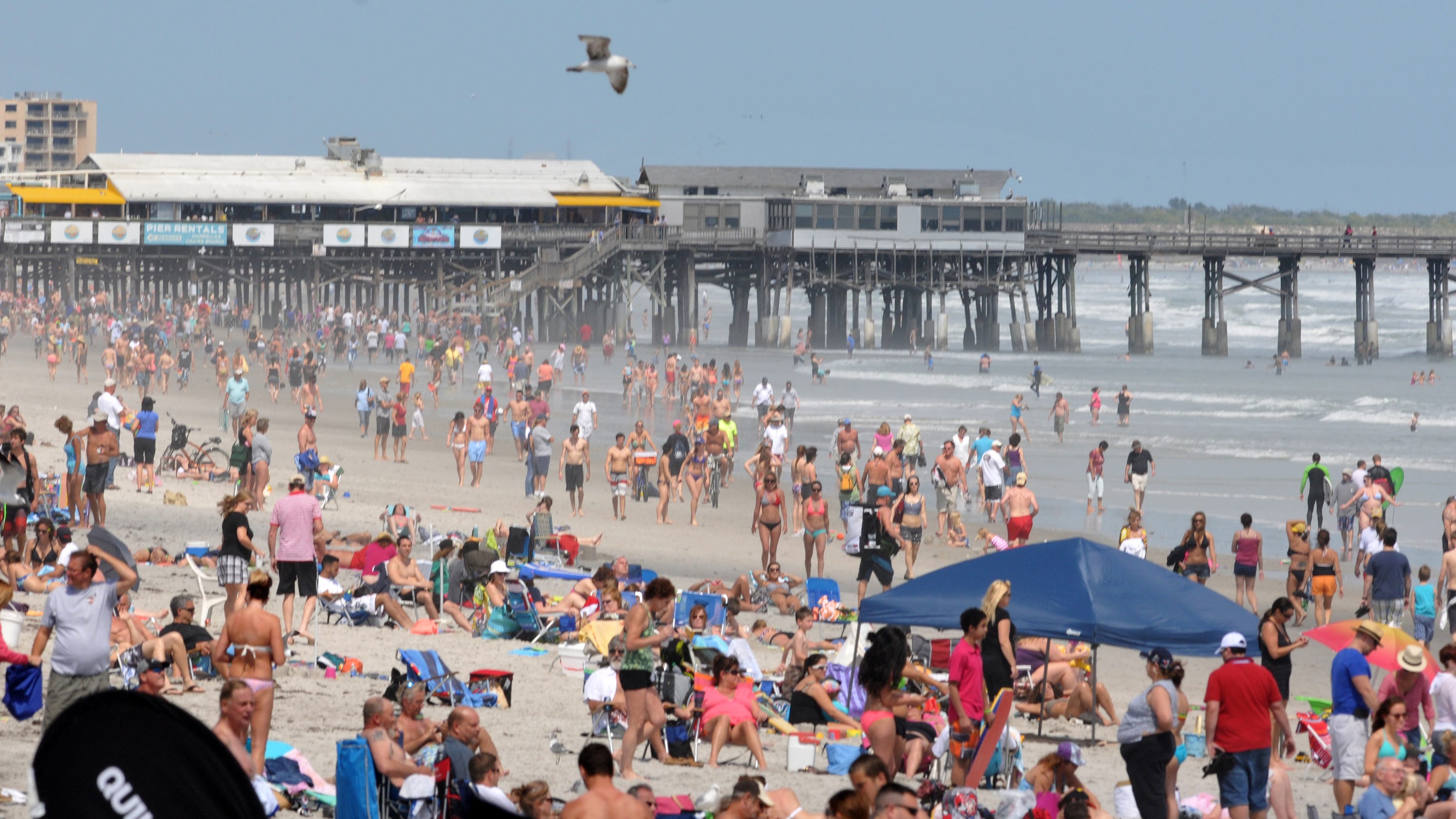 Cocoa Beach avoids drinking ban on beach