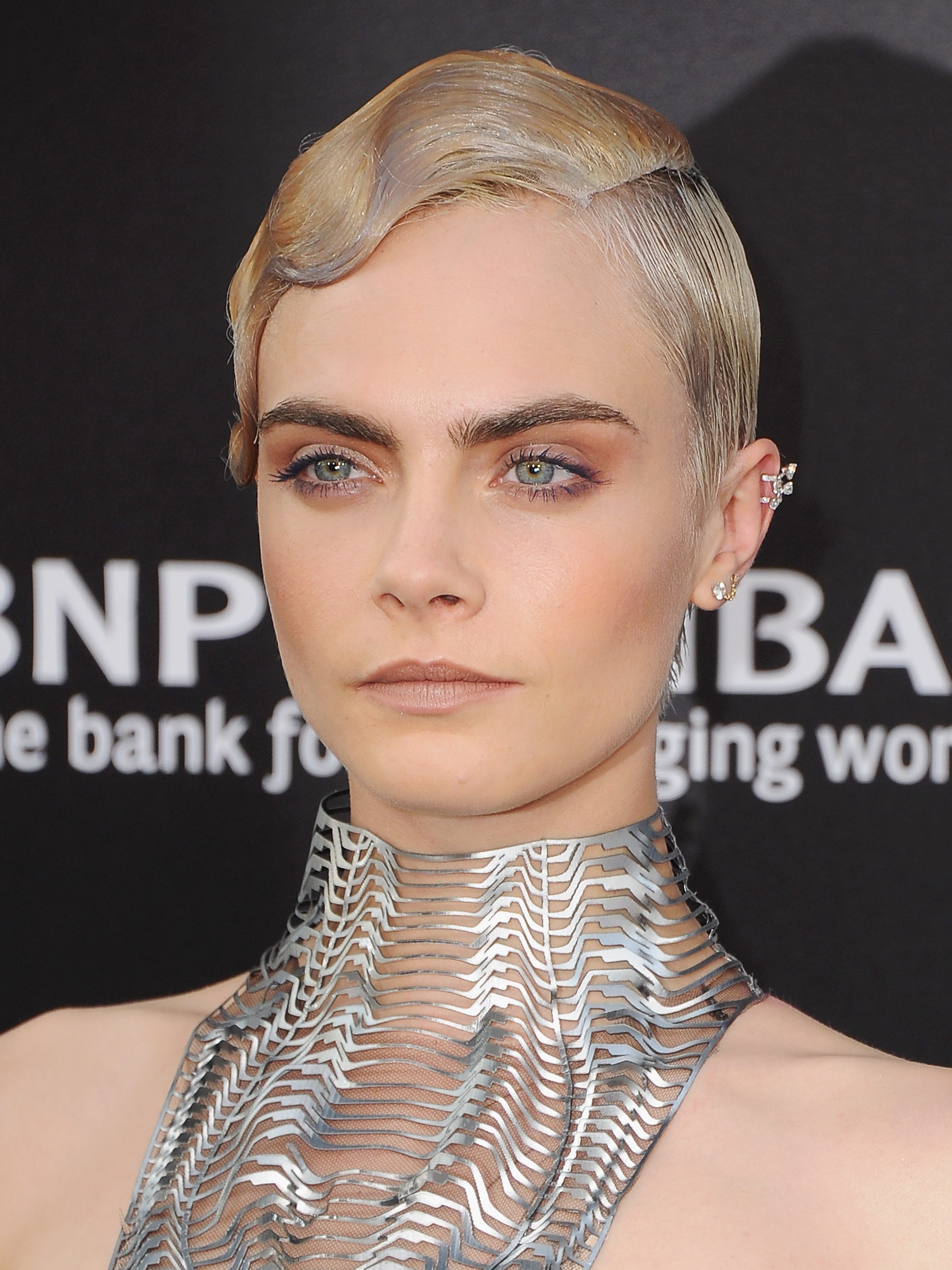 Cara Delevingne On Shaving Her Head You Don T Need Hair To Be