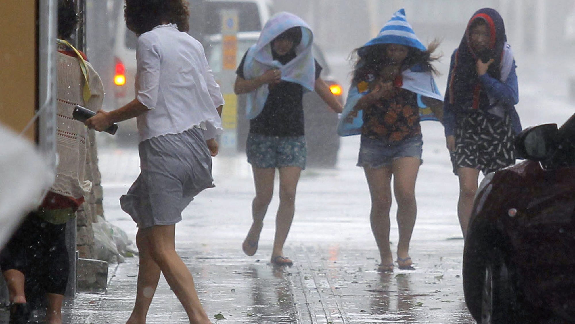 Typhoon lashes Japan's Okinawa island chain