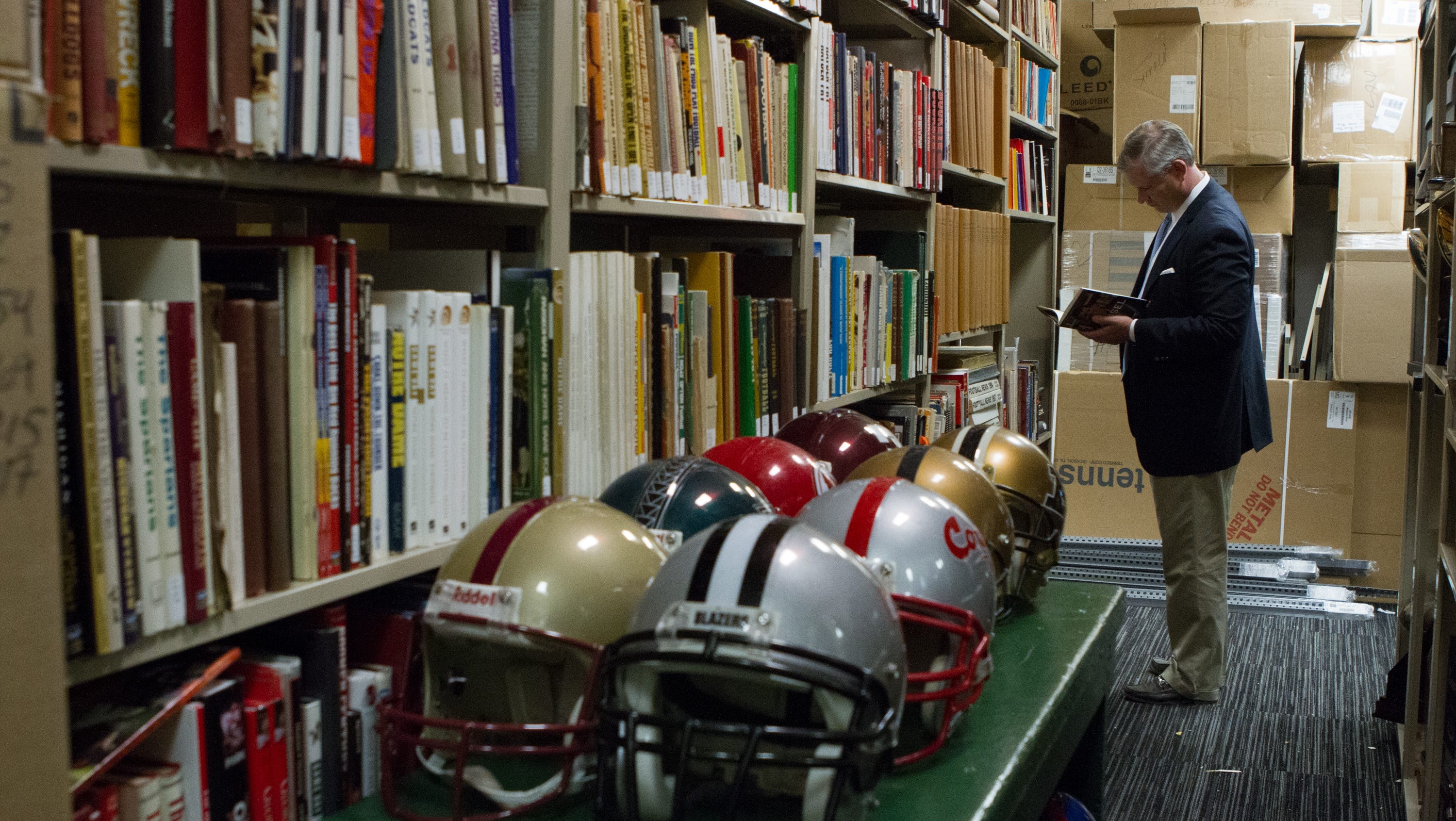 College Football Hall Of Fame To Honor Greats Celebrate Game