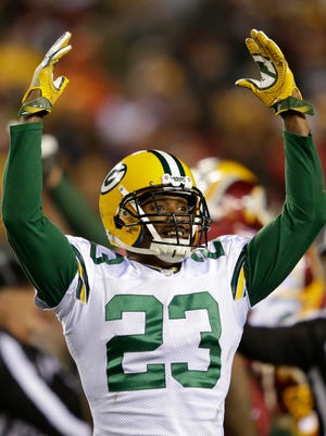 Green Bay Packers cornerback Damarious Randall celebrates a fumble recovery against Washington.