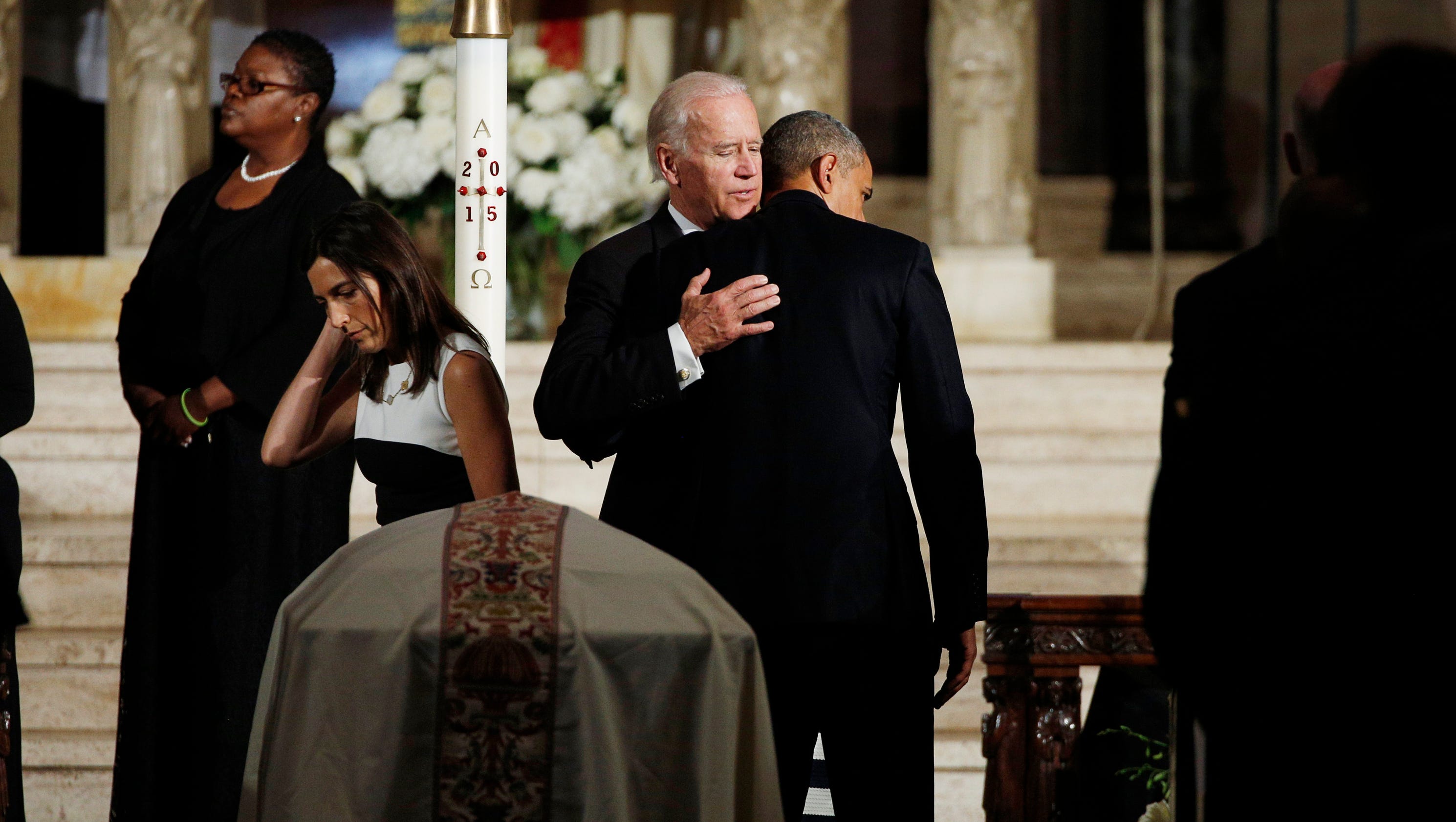 Obama praises Beau Biden as a 'man of character'