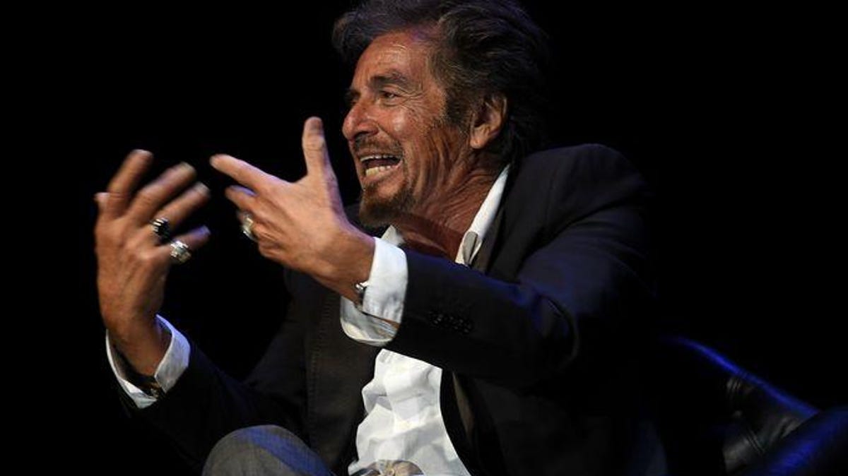 Al Pacino Focuses On Passionate Fans At Reno S Peppermill