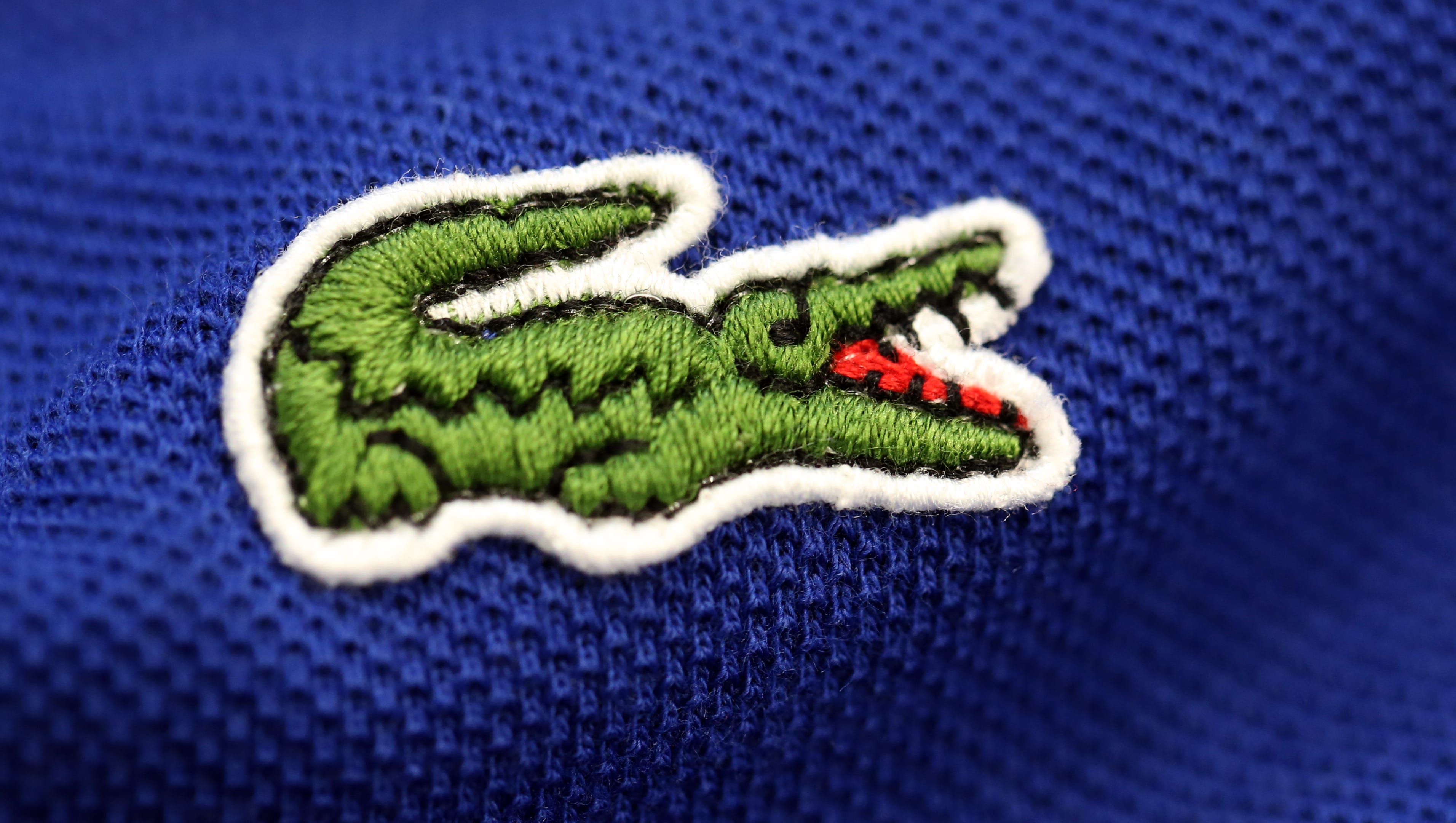 Psykiatri Lære Styring Lacoste replaces polo shirt crocodile logo with 10 endangered species