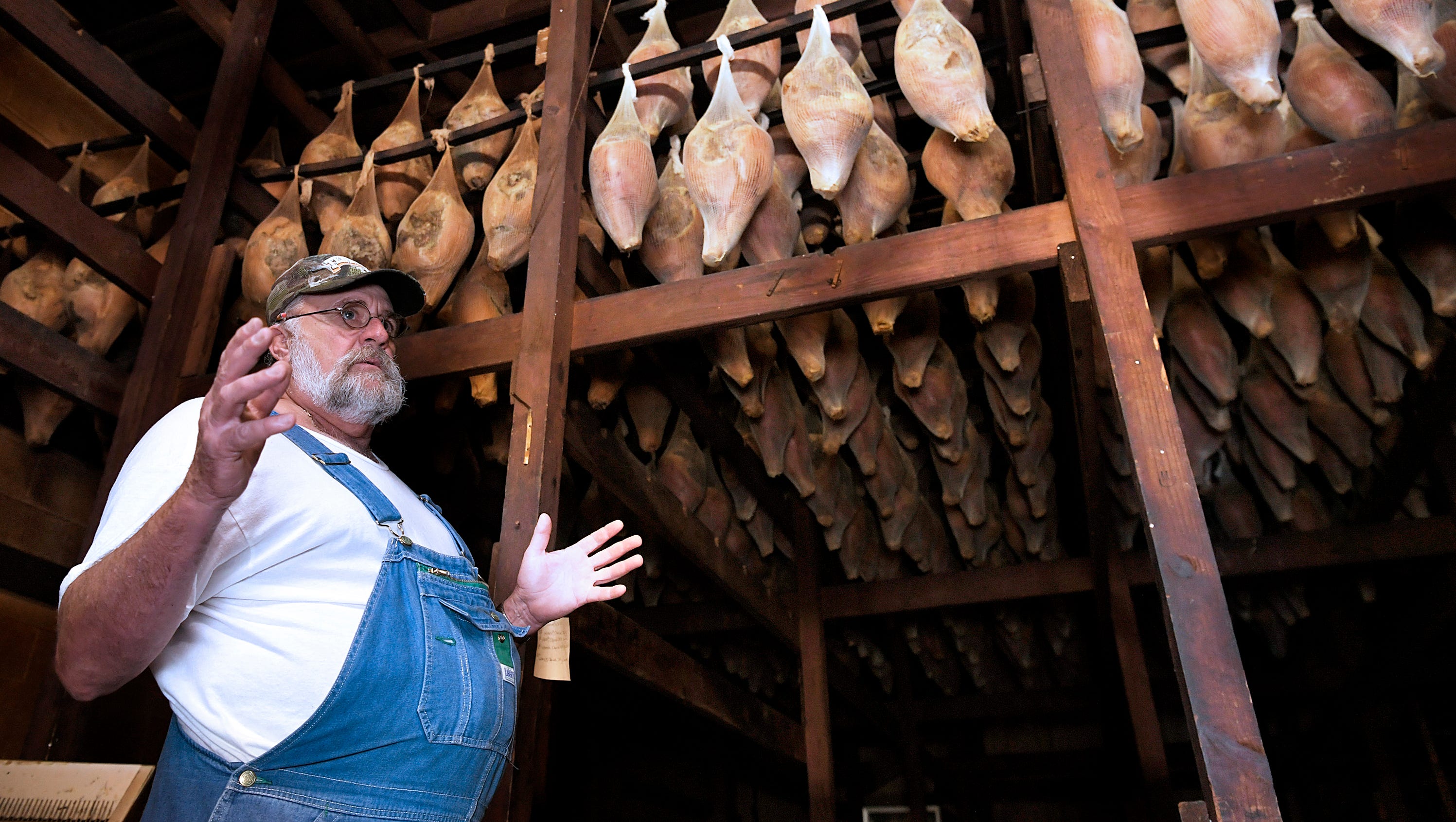 Franklin man knows what makes a good ham for the Williamson County Fair