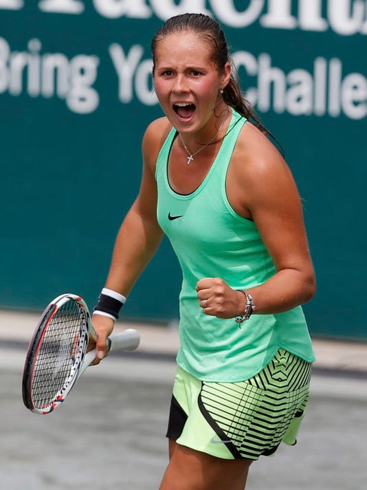 Daria Kasatkina outlasts good friend Daria Gavrilova at VOlvo Open