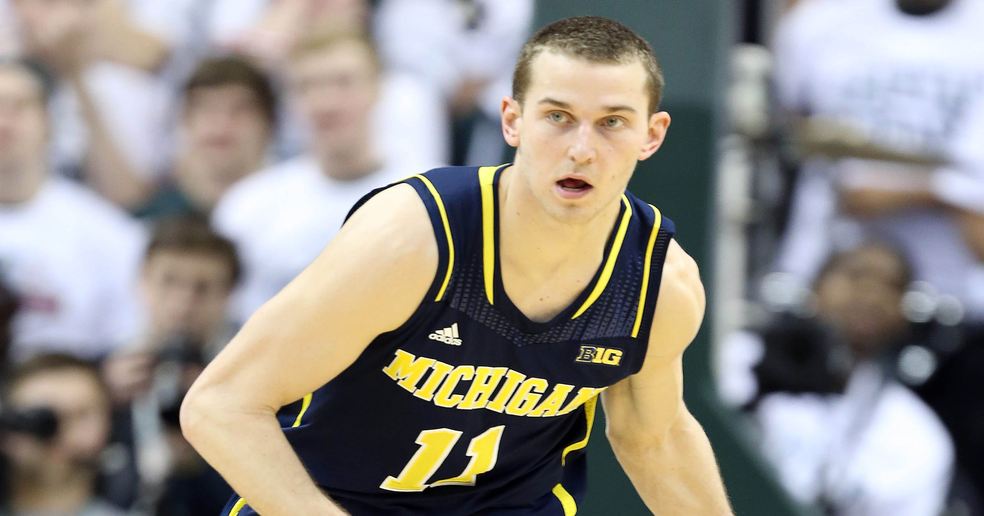 Nik stauskas jersey michigan clearance
