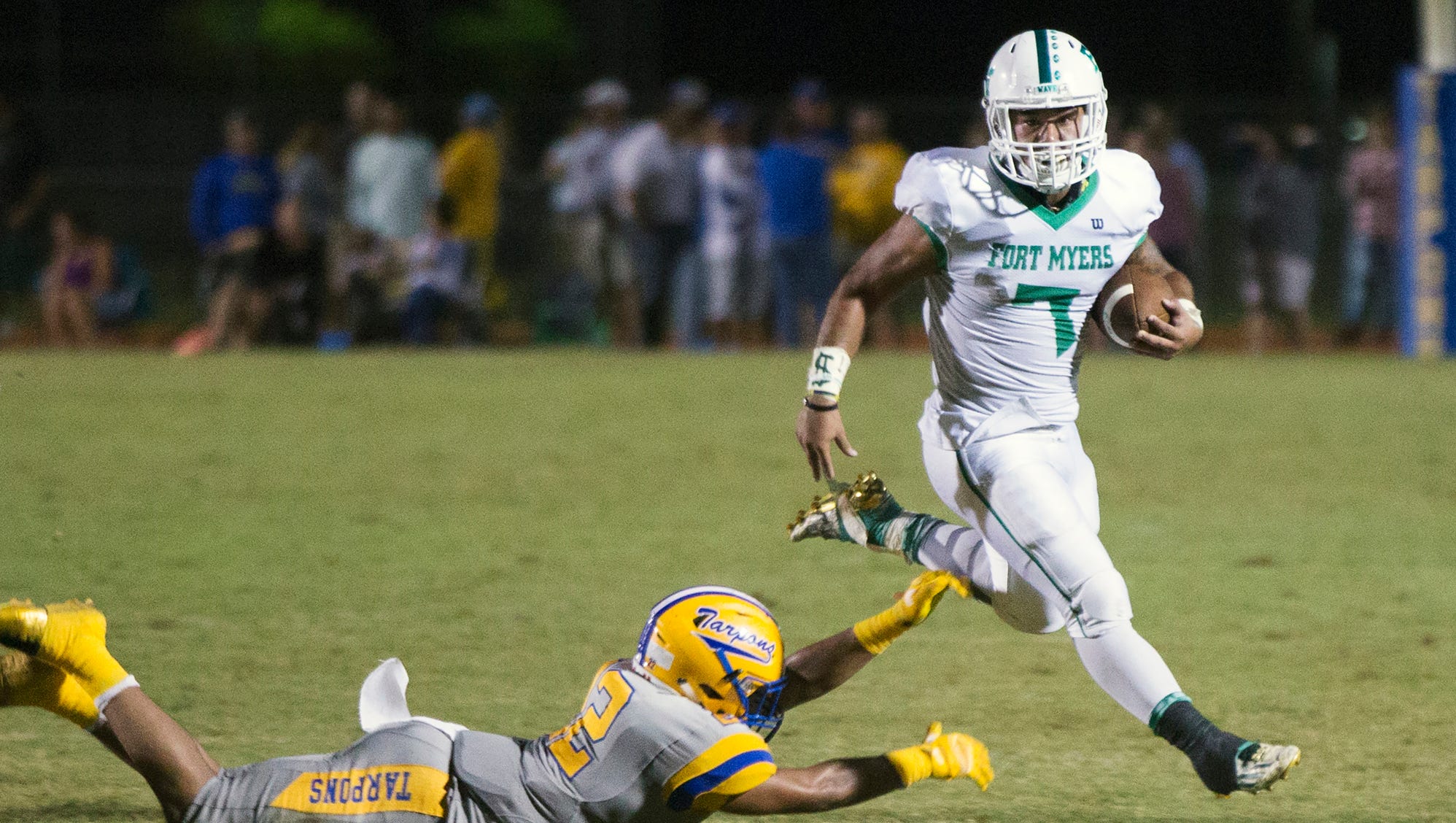 High School Football Fort Myers Runs Away From Young Hurt Error