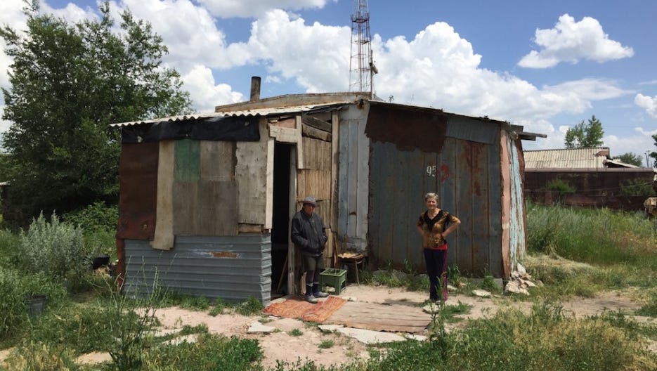 Armenian families still living in containers from 1988 quake