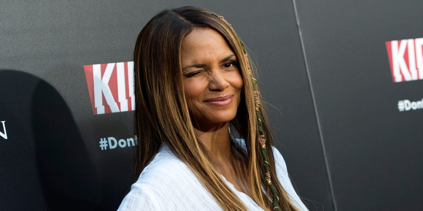 Lose It Over Halle Berry S Nostalgic 90s Hair Wrap
