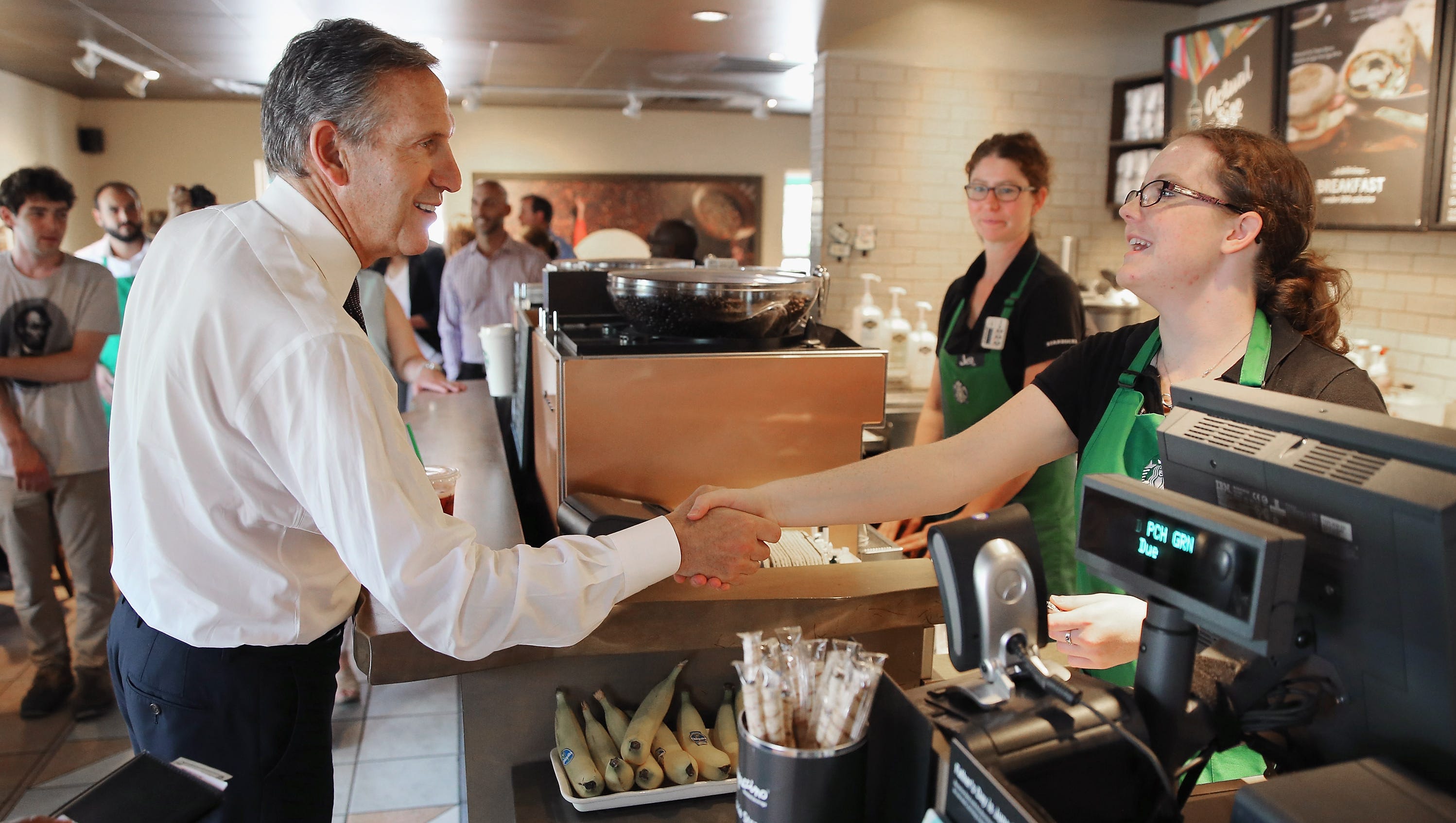 15 An Hour These Retail And Restaurant Ceos Make 9 000 An Hour