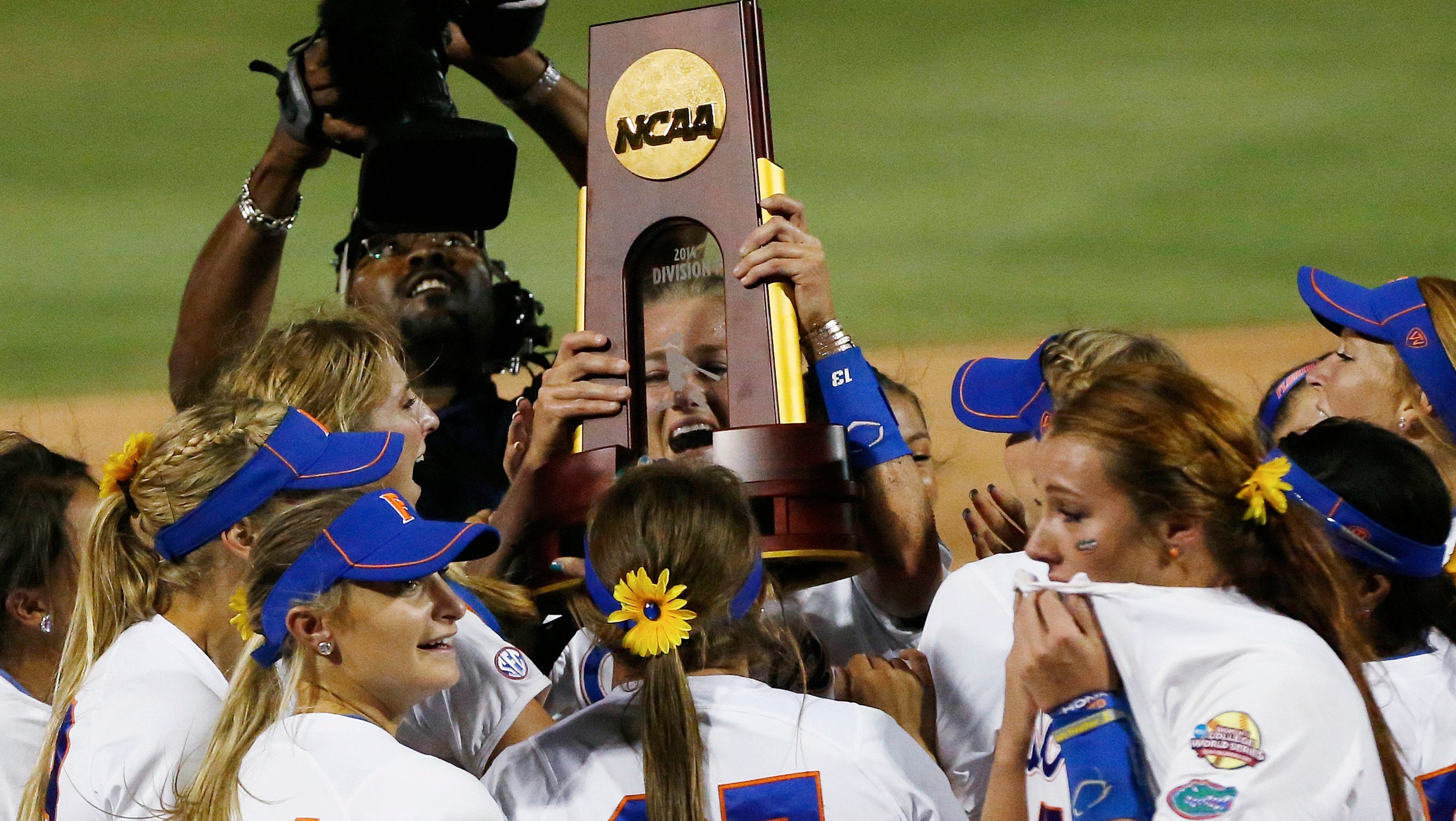 All the action from the NCAA softball world series