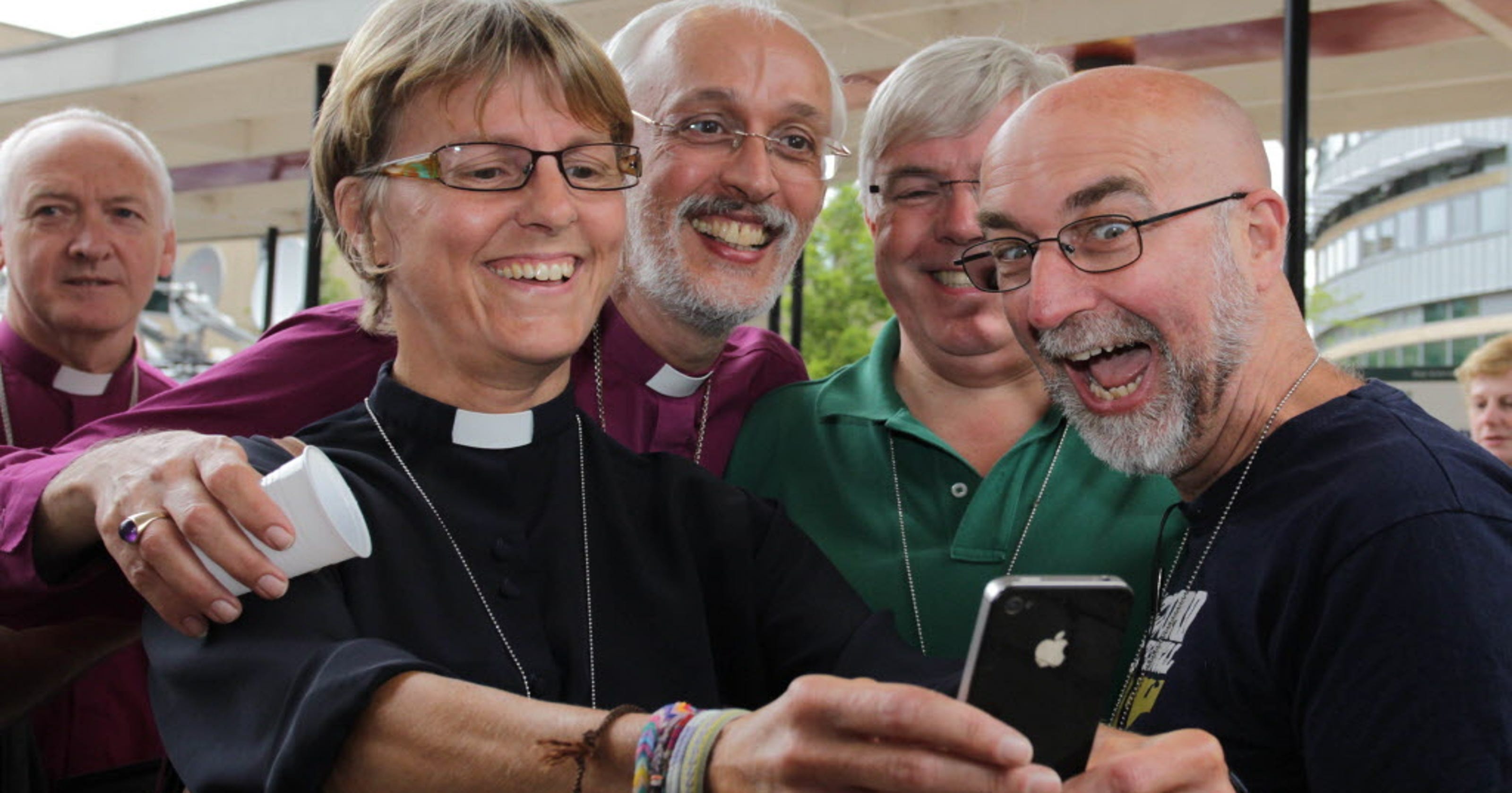 Can Anglicans, Catholics unite on role of women?