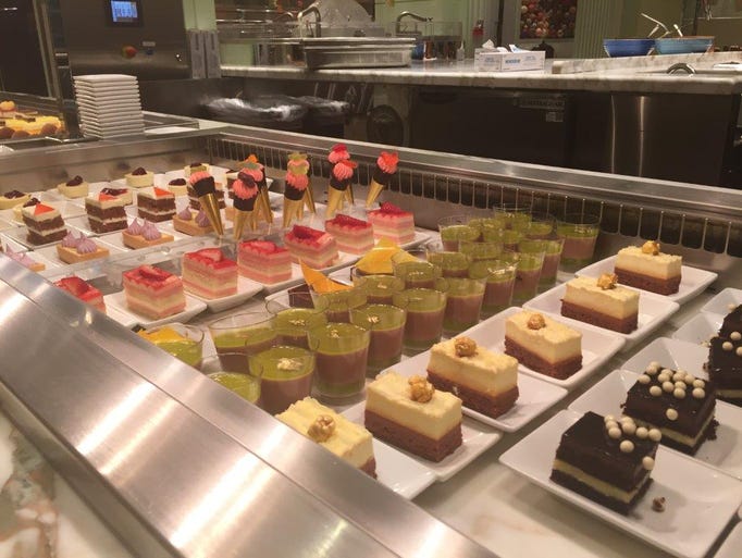 Eat your way through these 7 Las Vegas buffets