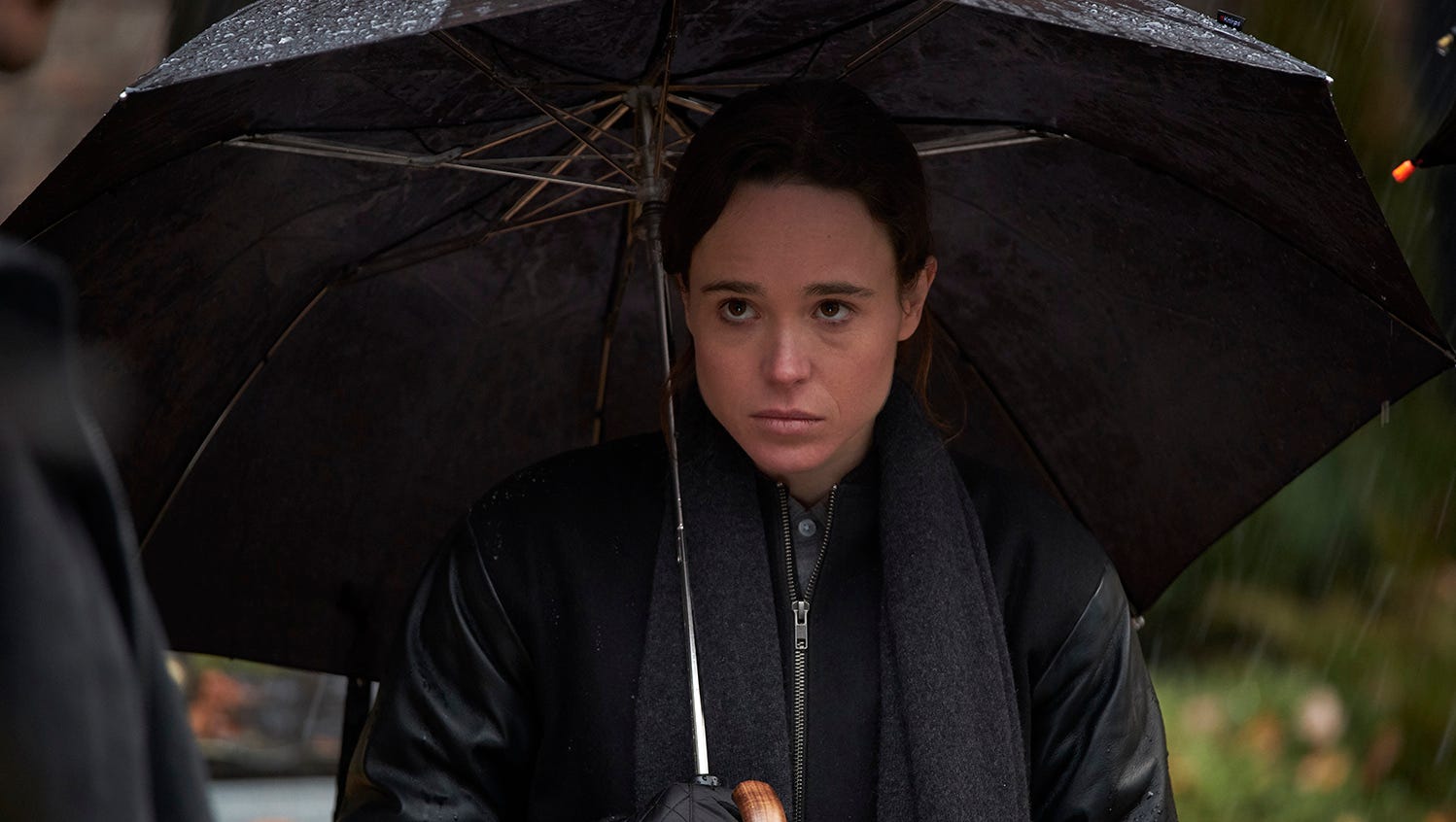 Ellen Page Playing Violin For Umbrella Academy Was So Hard