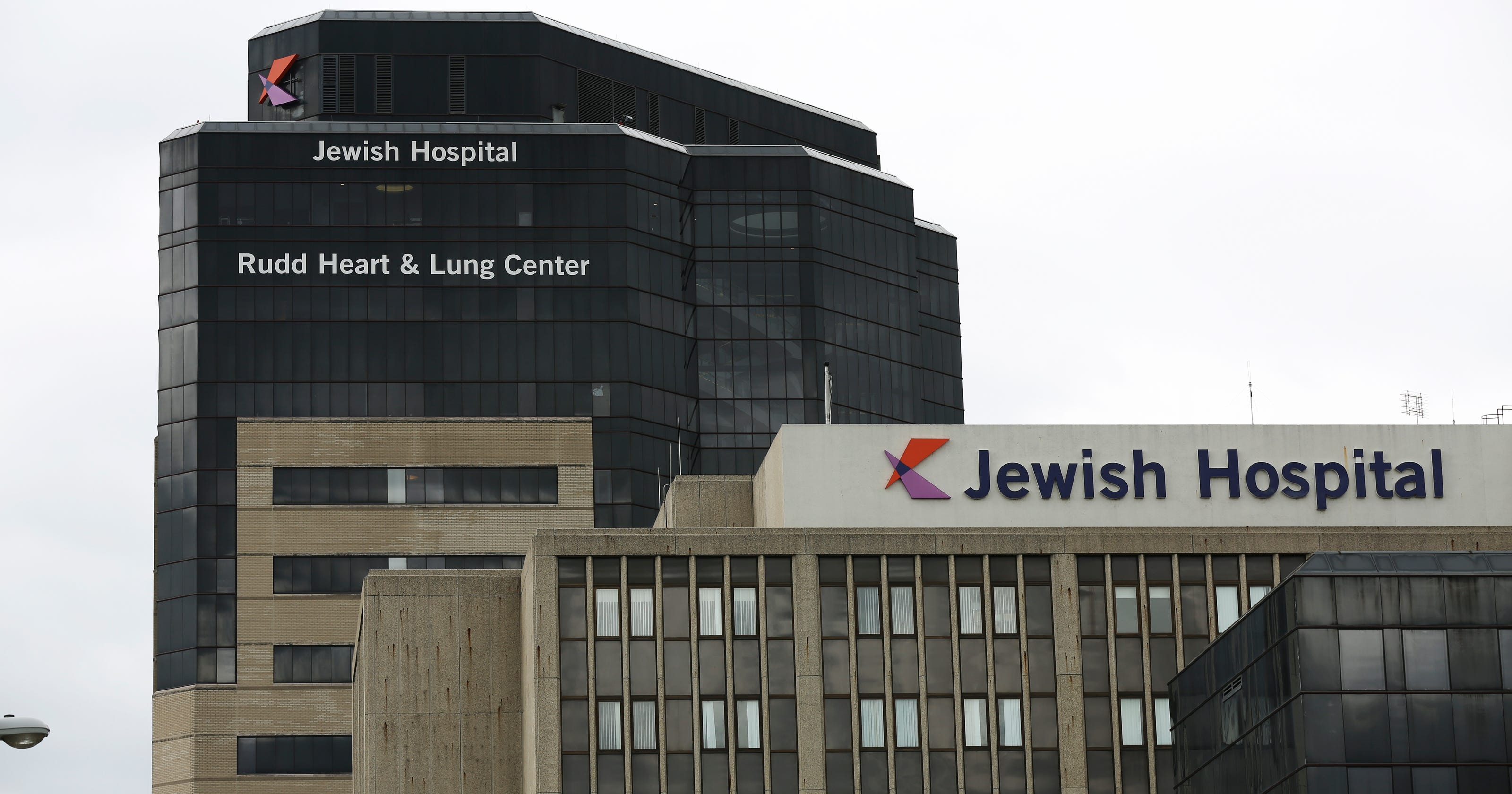 Jewish Hospital's deal with University of Louisville extended