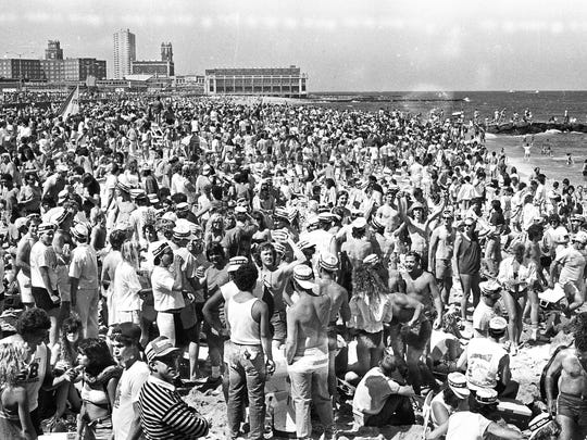 Wnew Memorial Day Weekend Beach Concerts In Asbury Park