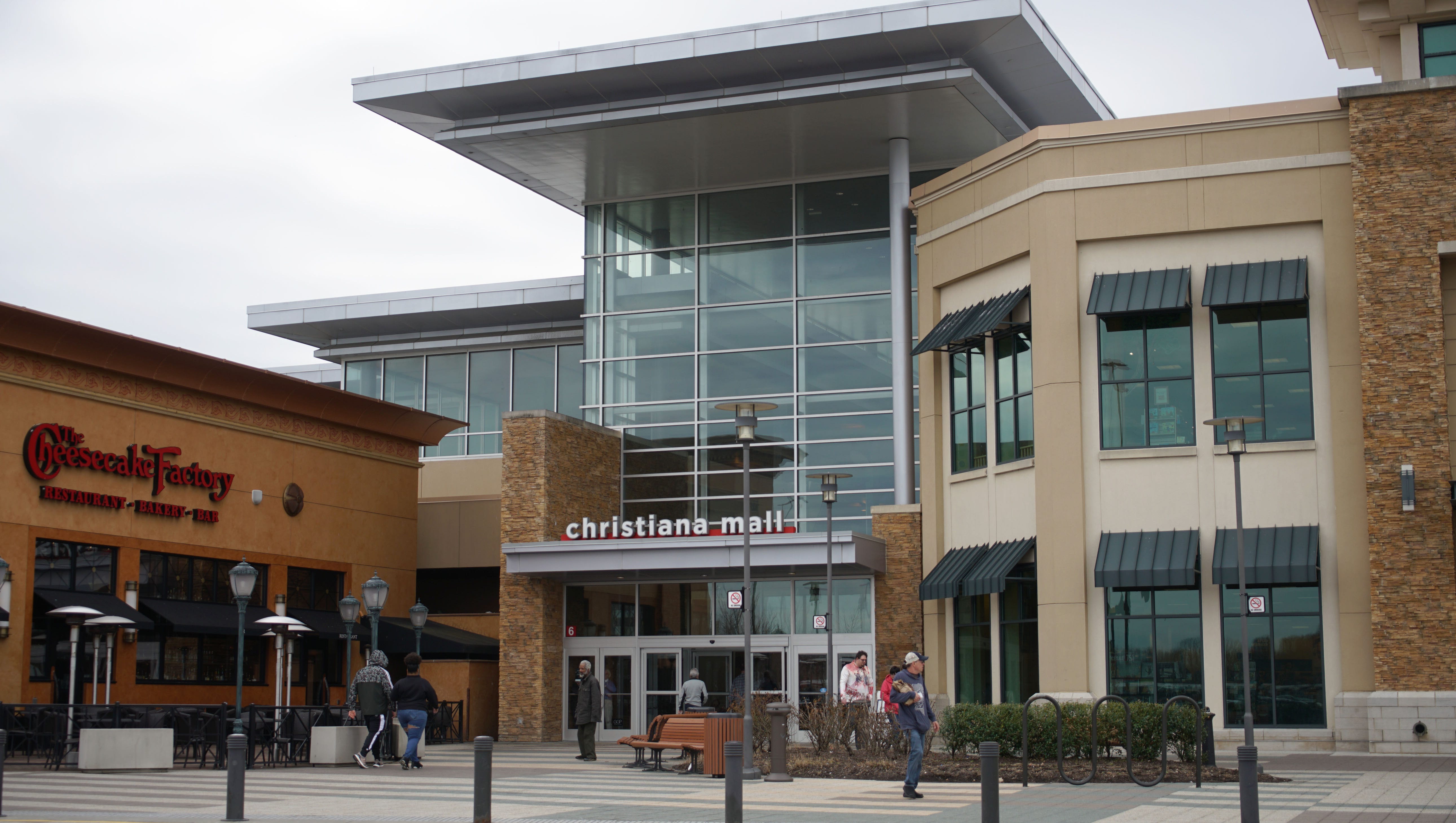 Christiana Mall Five Guys to open Wednesday in place of McDonald's