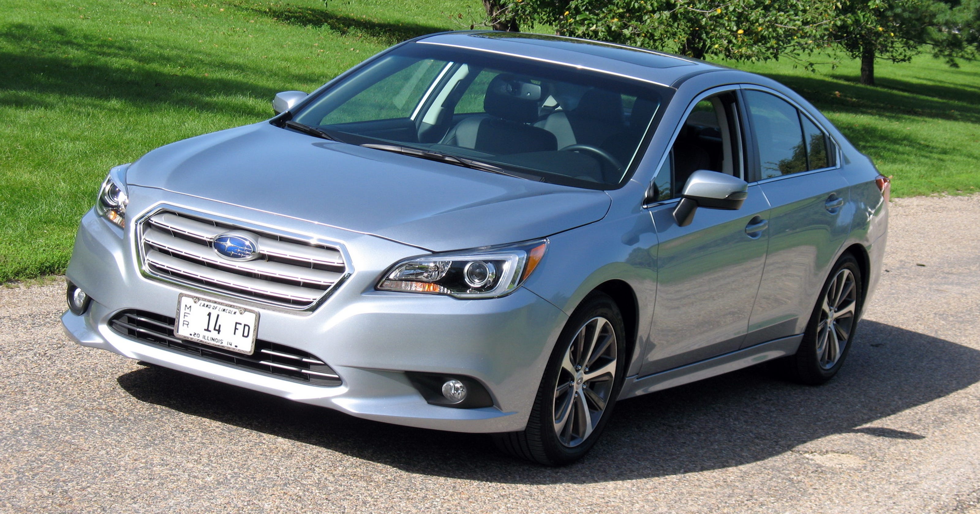 2015 Subaru Legacy features style, safety, luxury