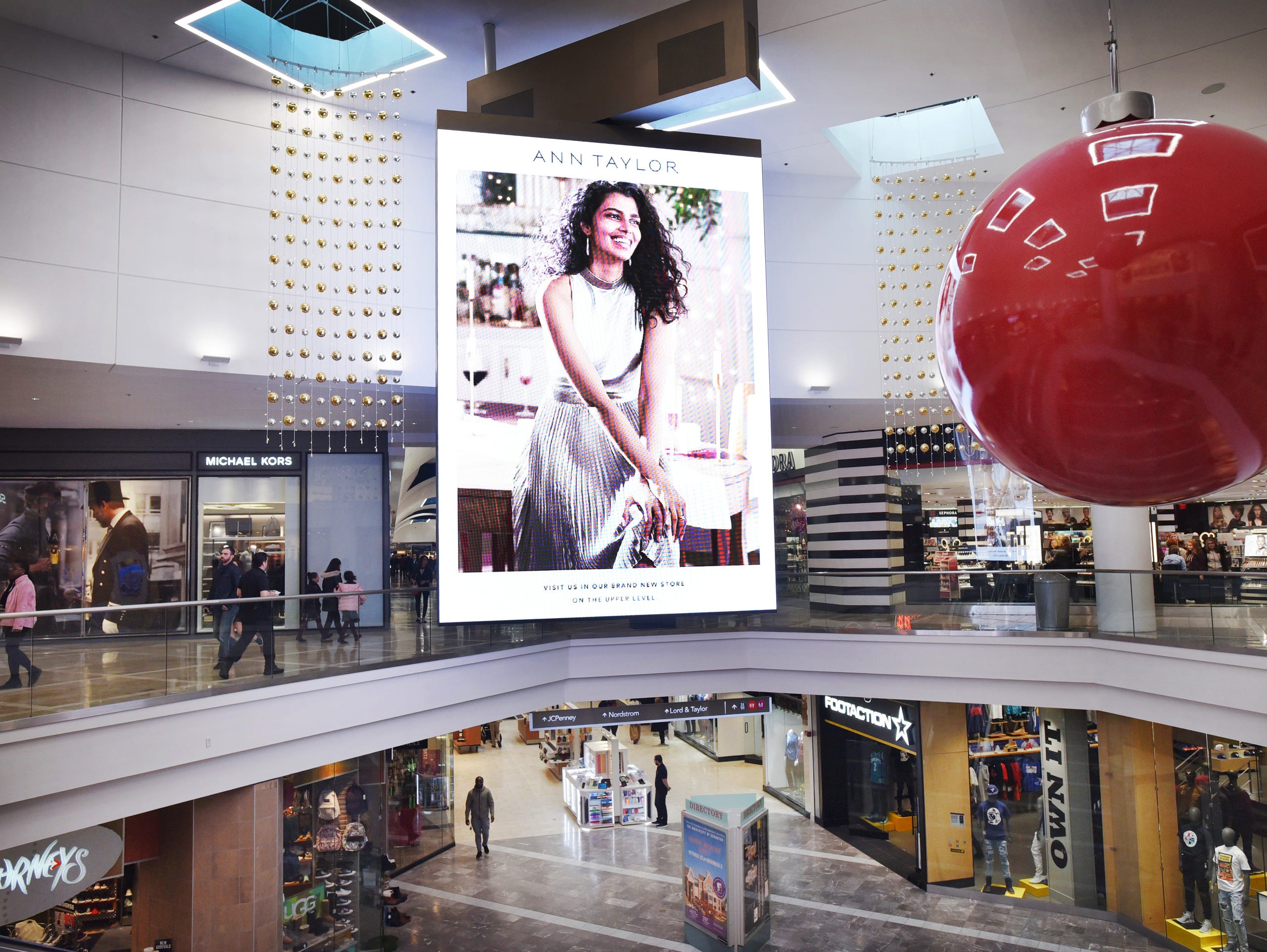 Mallville Usa Paramus Malls At A Turning Point
