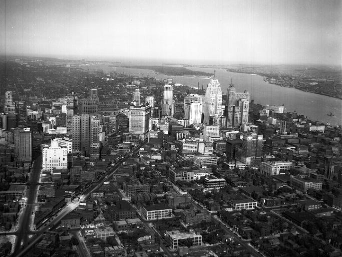 Michigan Avenue into downtown Detroit in 1930. Michigan